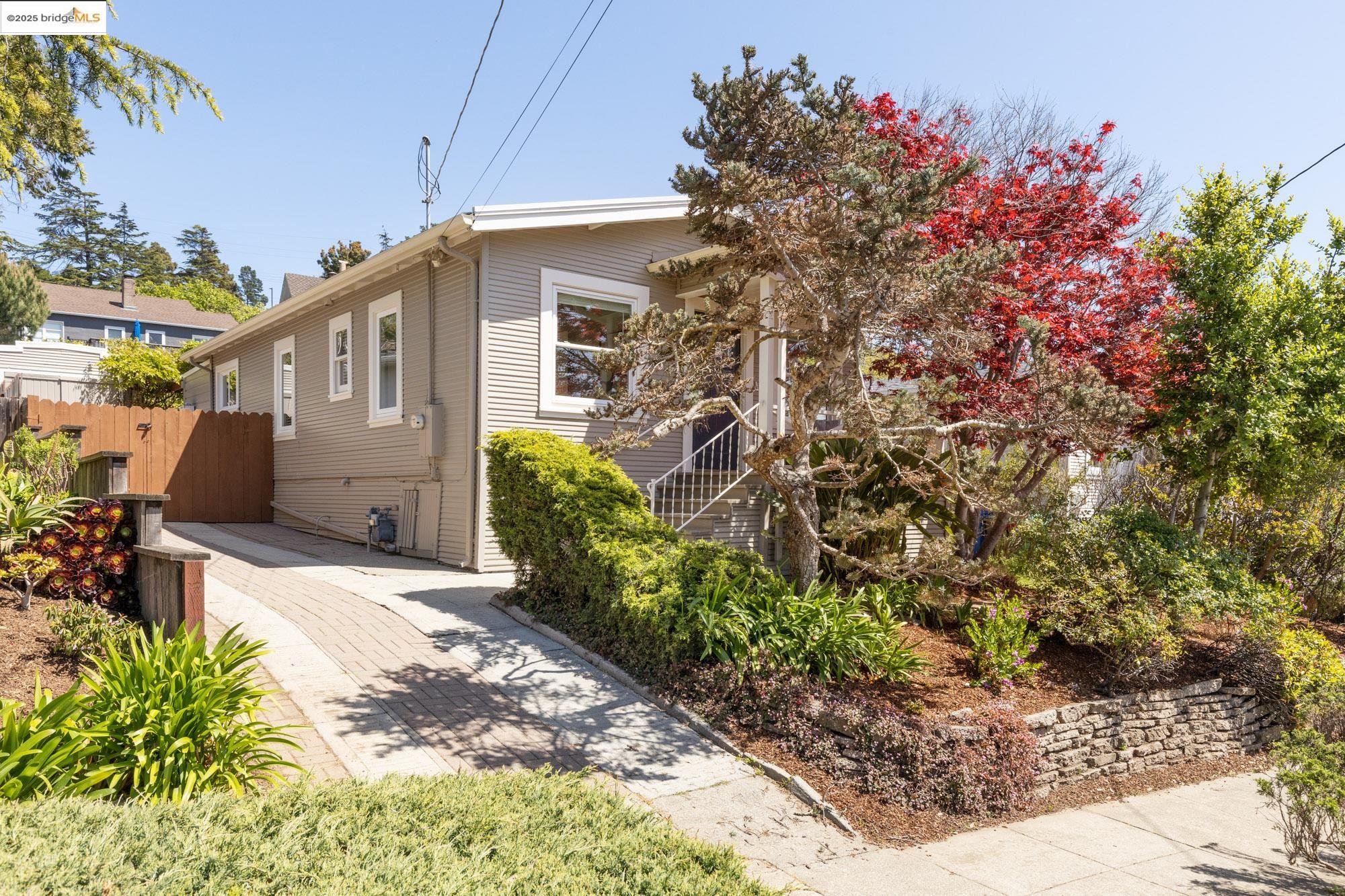 267 Colusa Ave