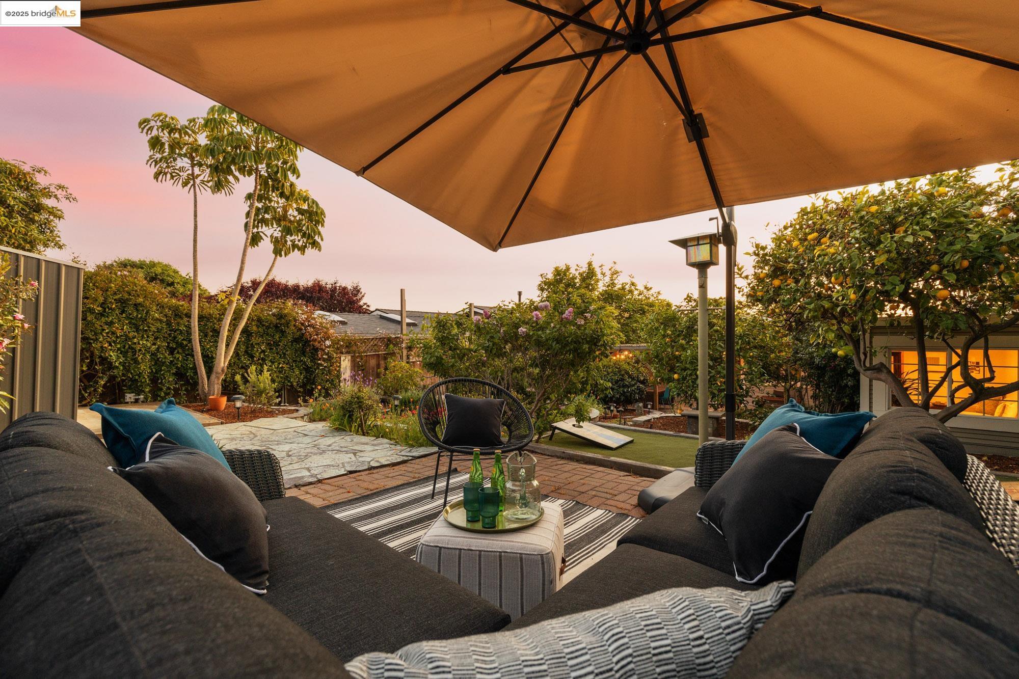 267 Colusa Ave