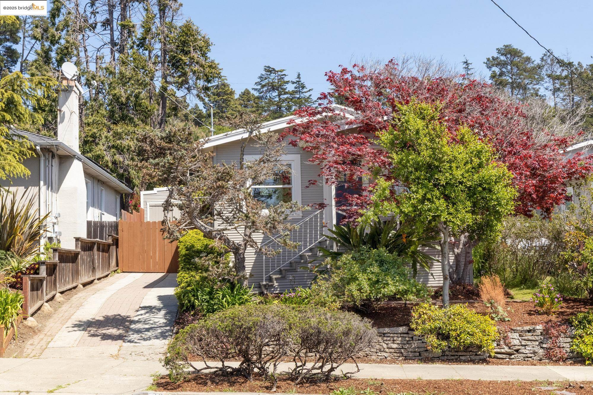 267 Colusa Ave