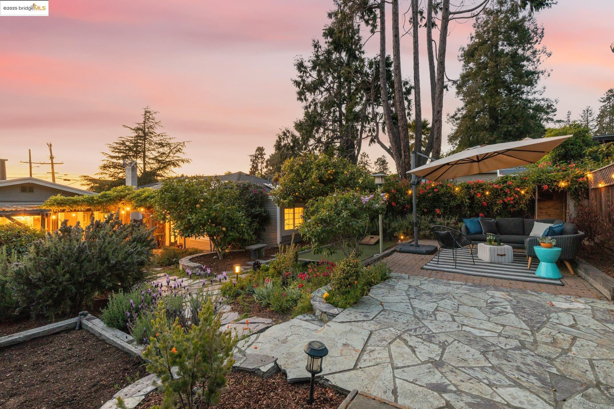 267 Colusa Ave
