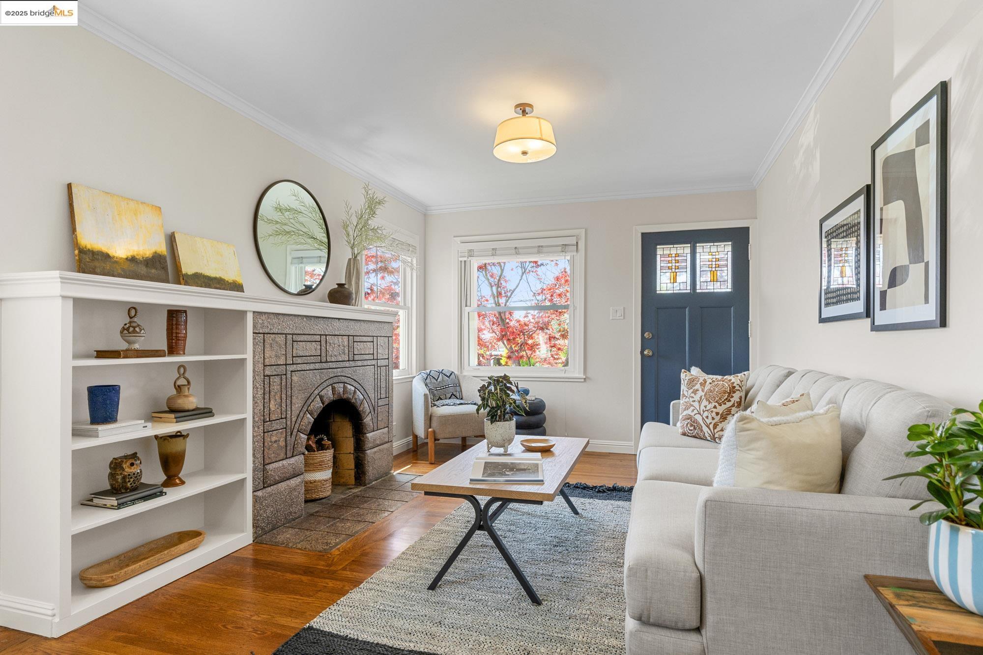 267 Colusa Ave
