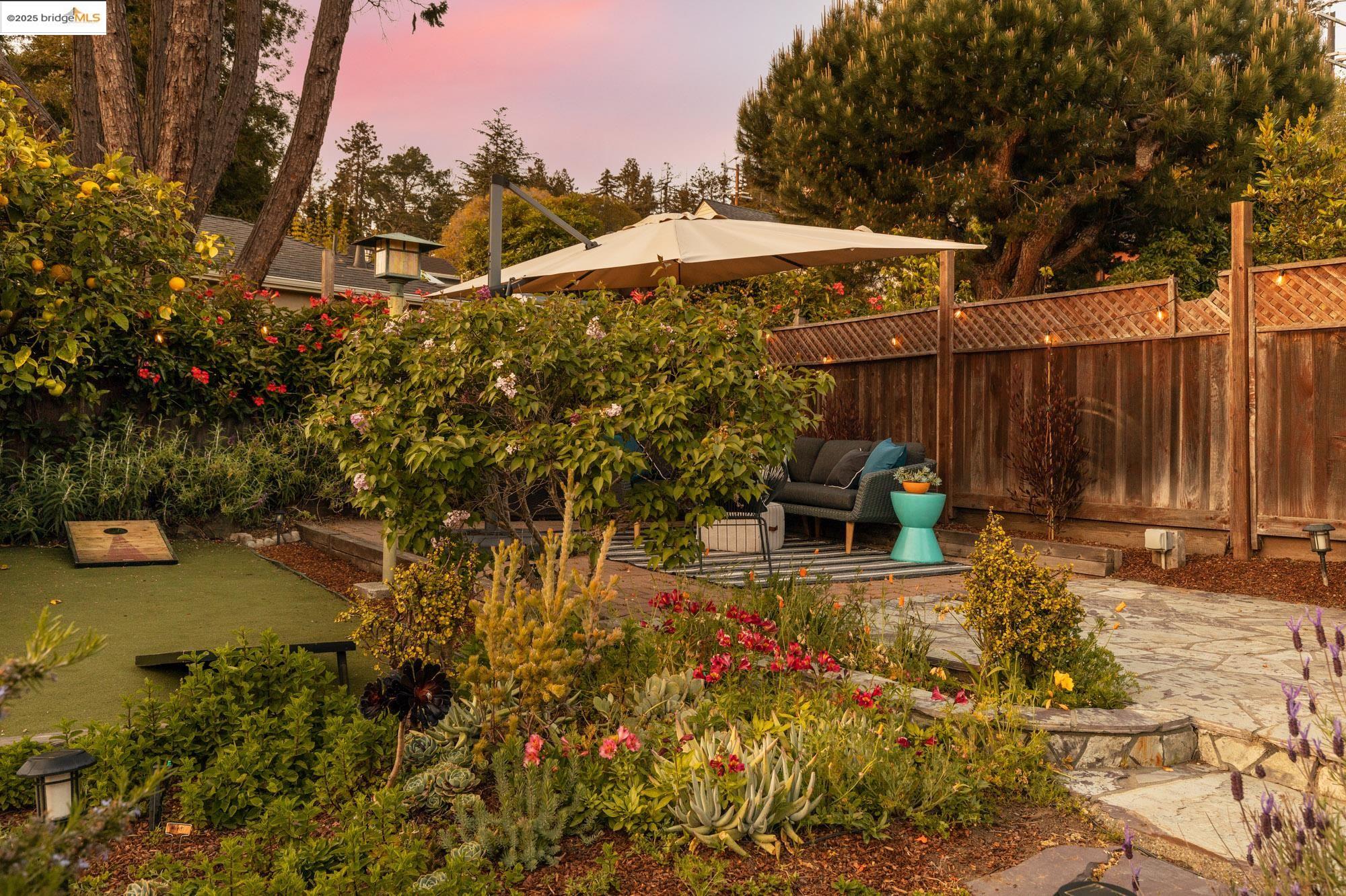 267 Colusa Ave