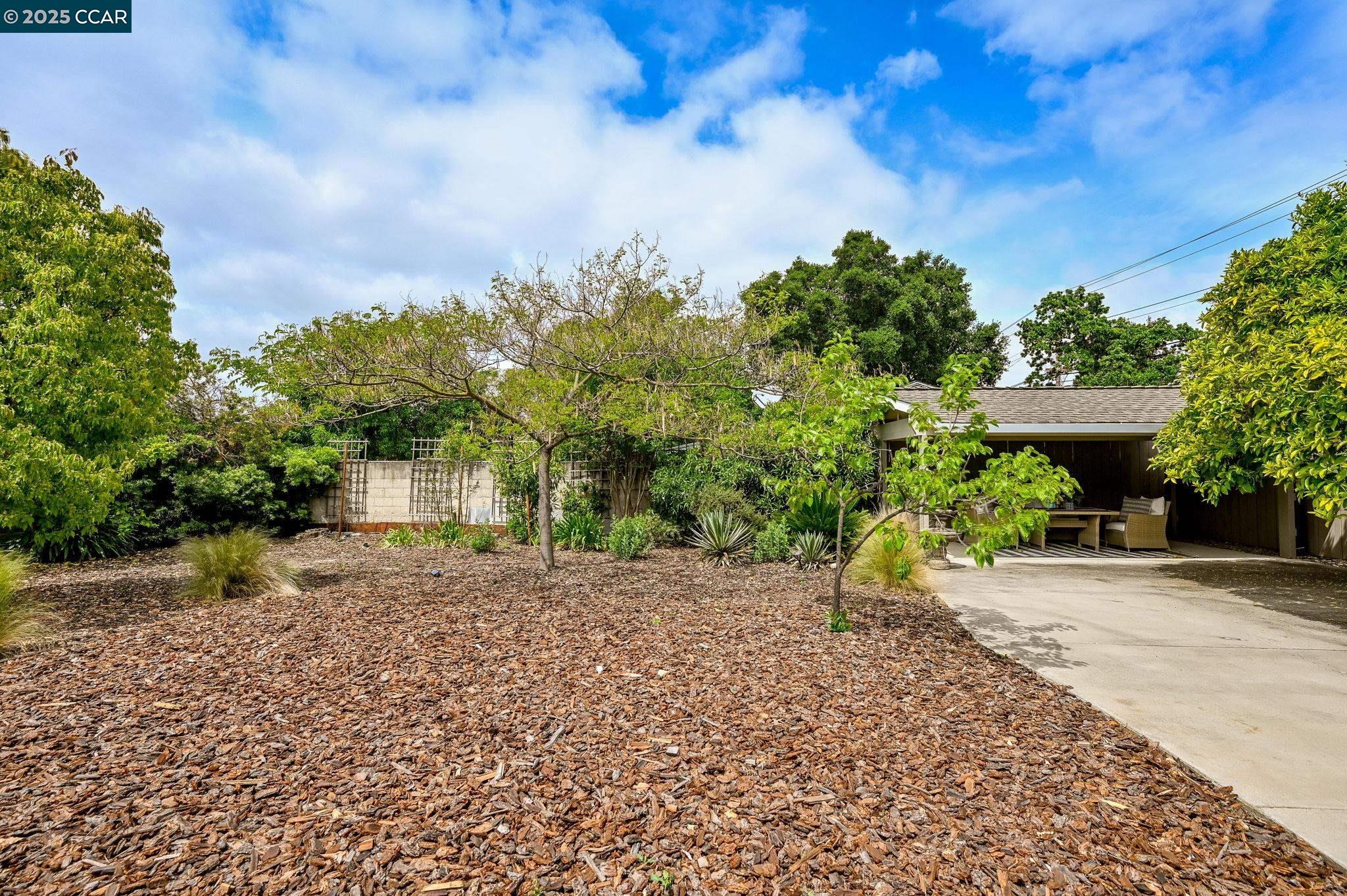 1199 Saint Francis Dr