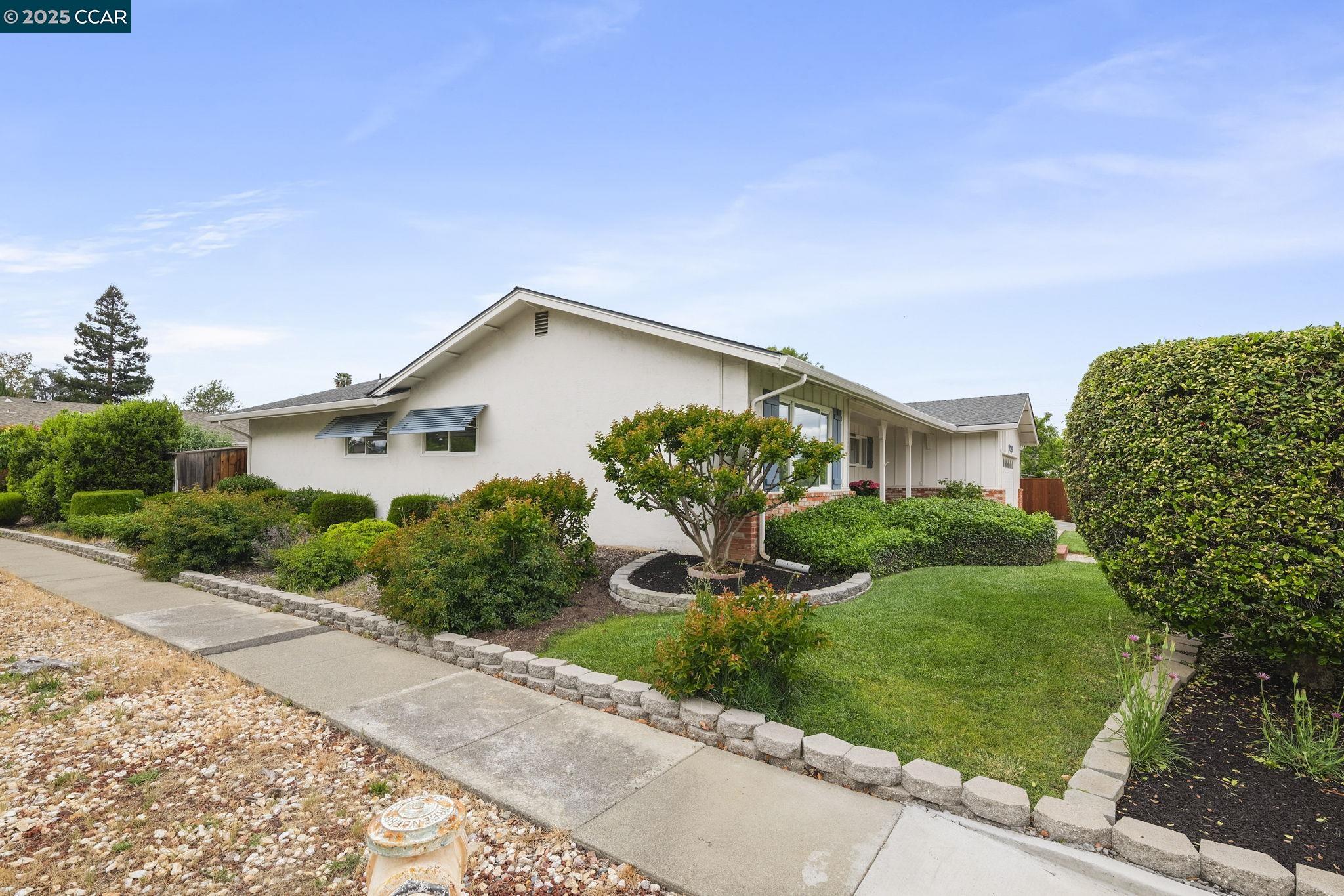 775 Tiffany Pl