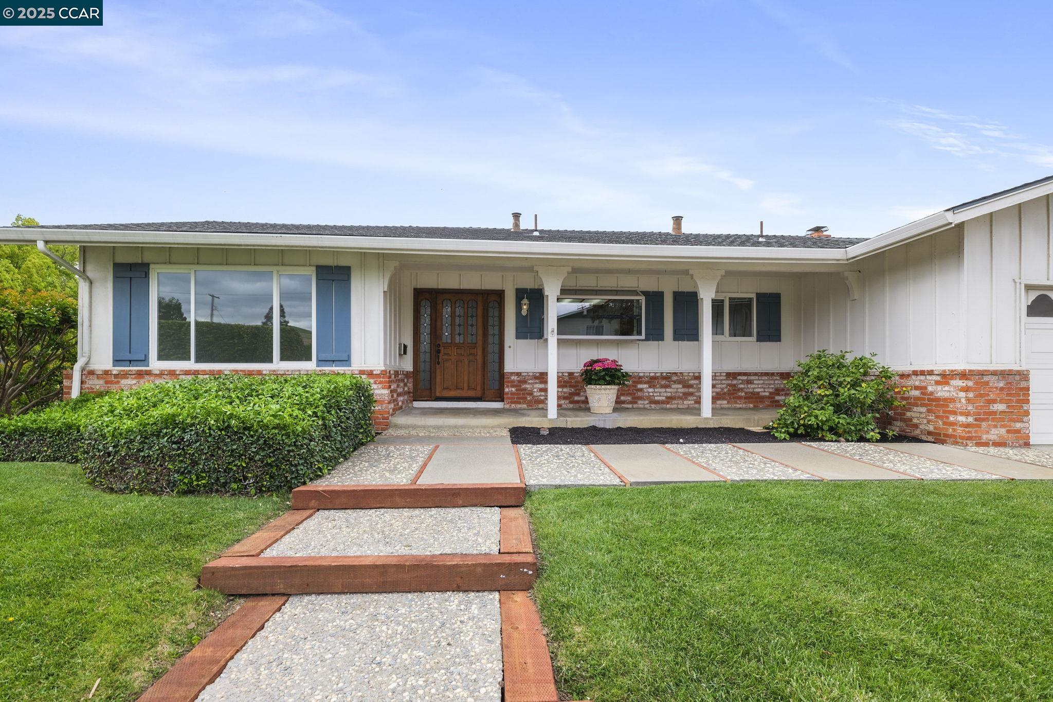 775 Tiffany Pl