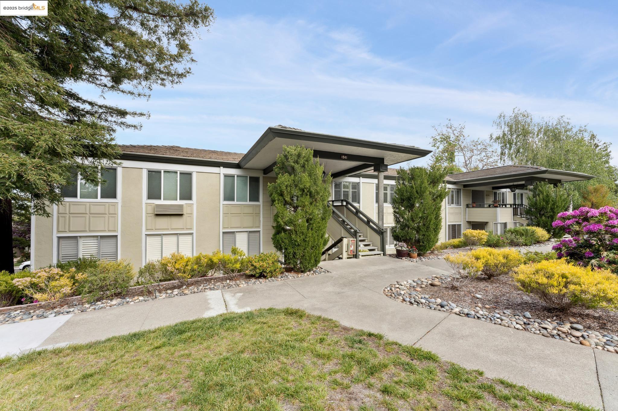 1941 Skycrest Dr # 4