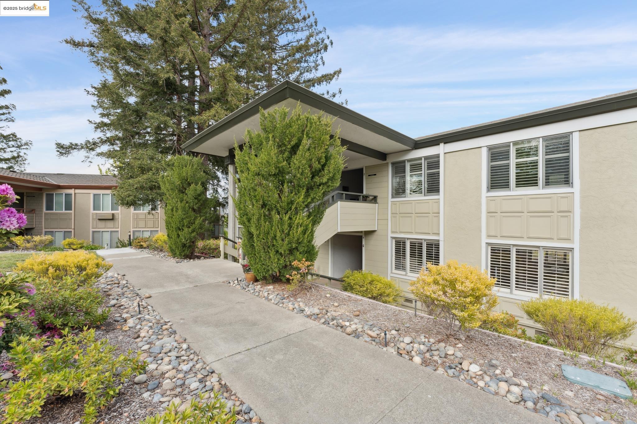 1941 Skycrest Dr # 4