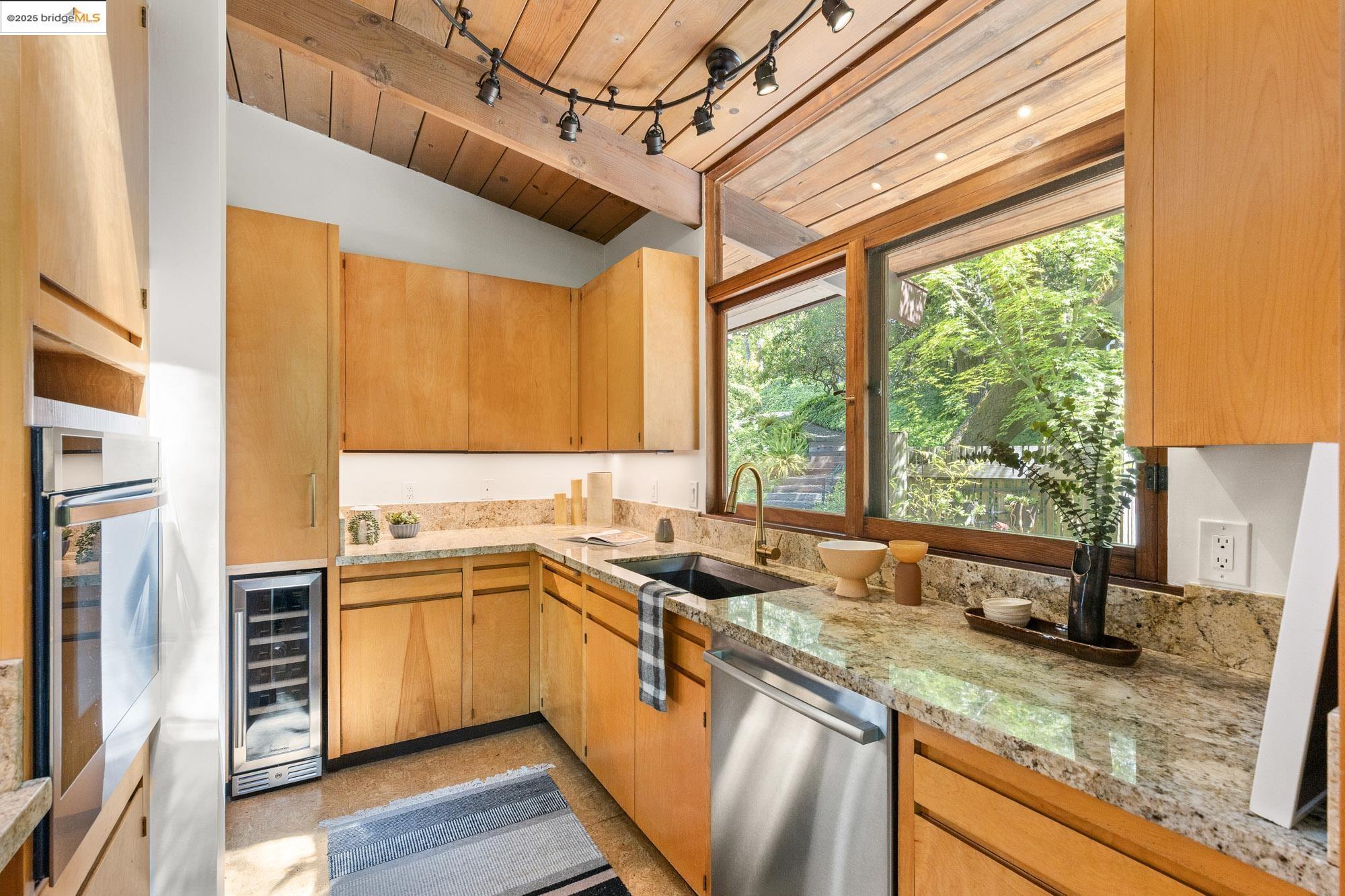 1 Kittiwake Rd