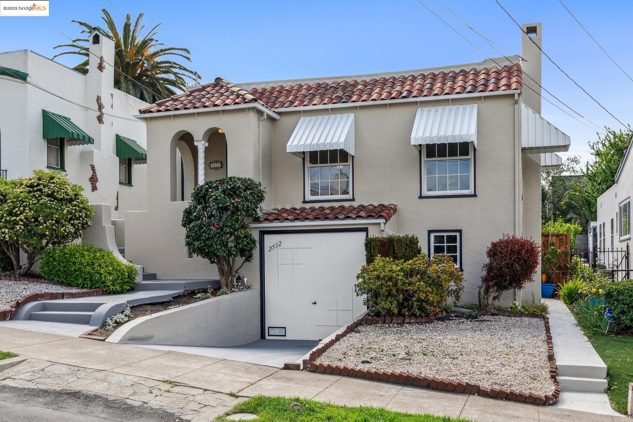 2512 Best Ave