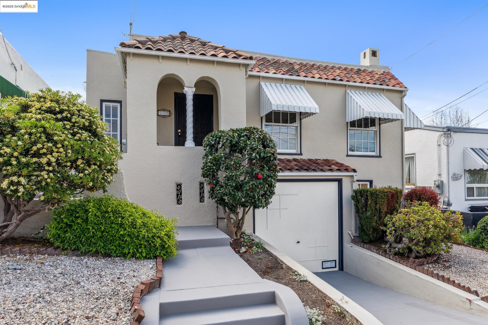 2512 Best Ave