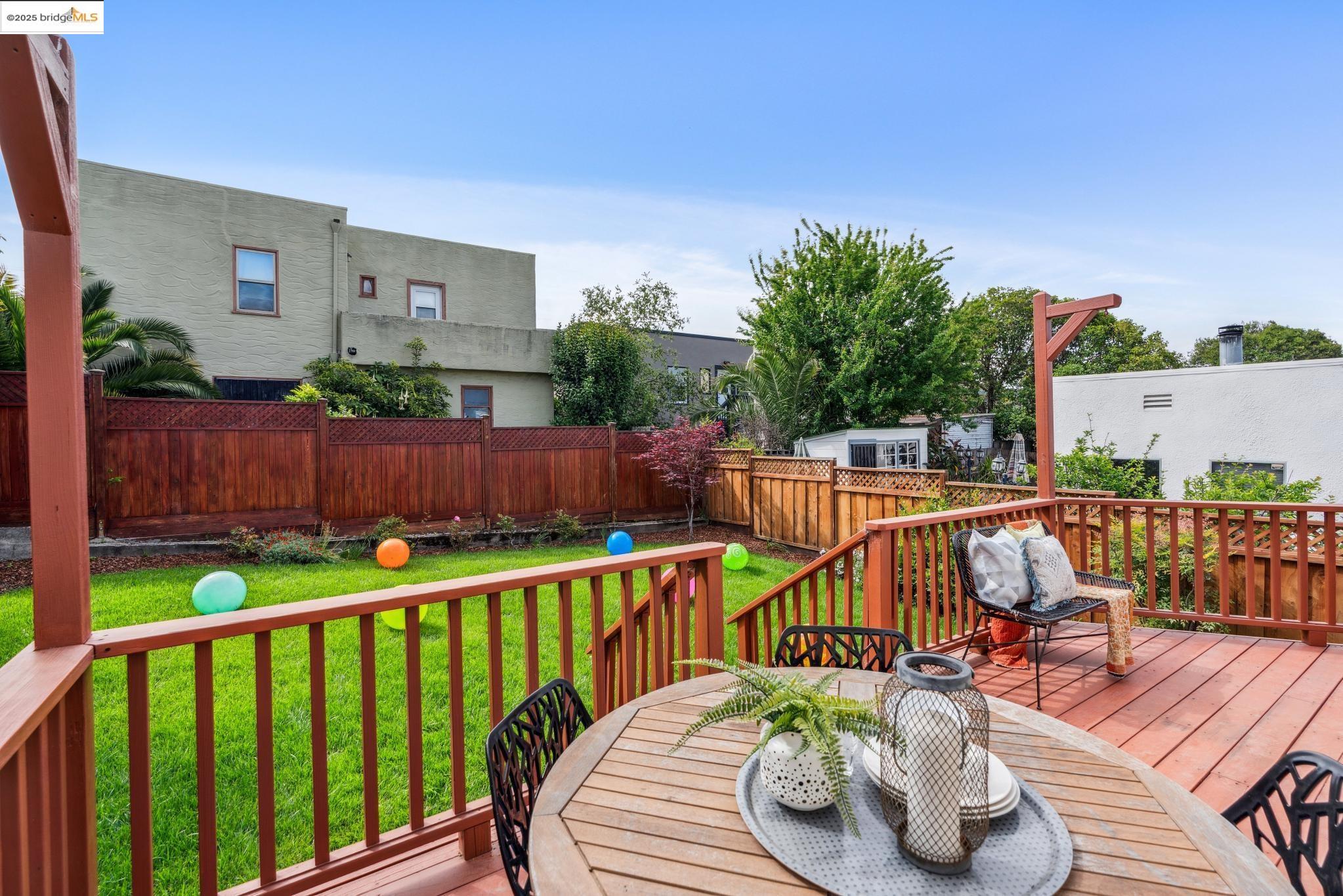 2512 Best Ave