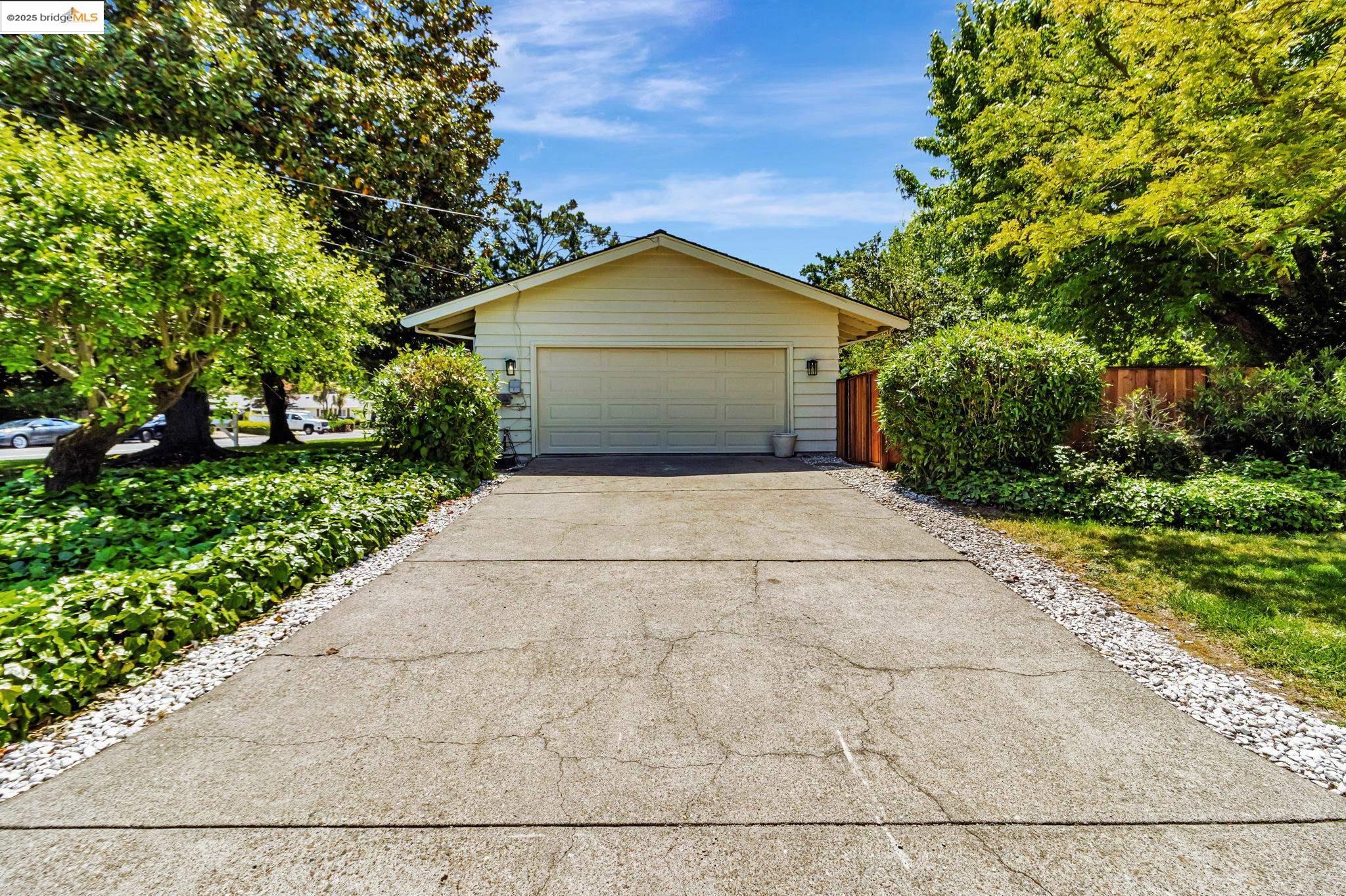545 Silverado Dr