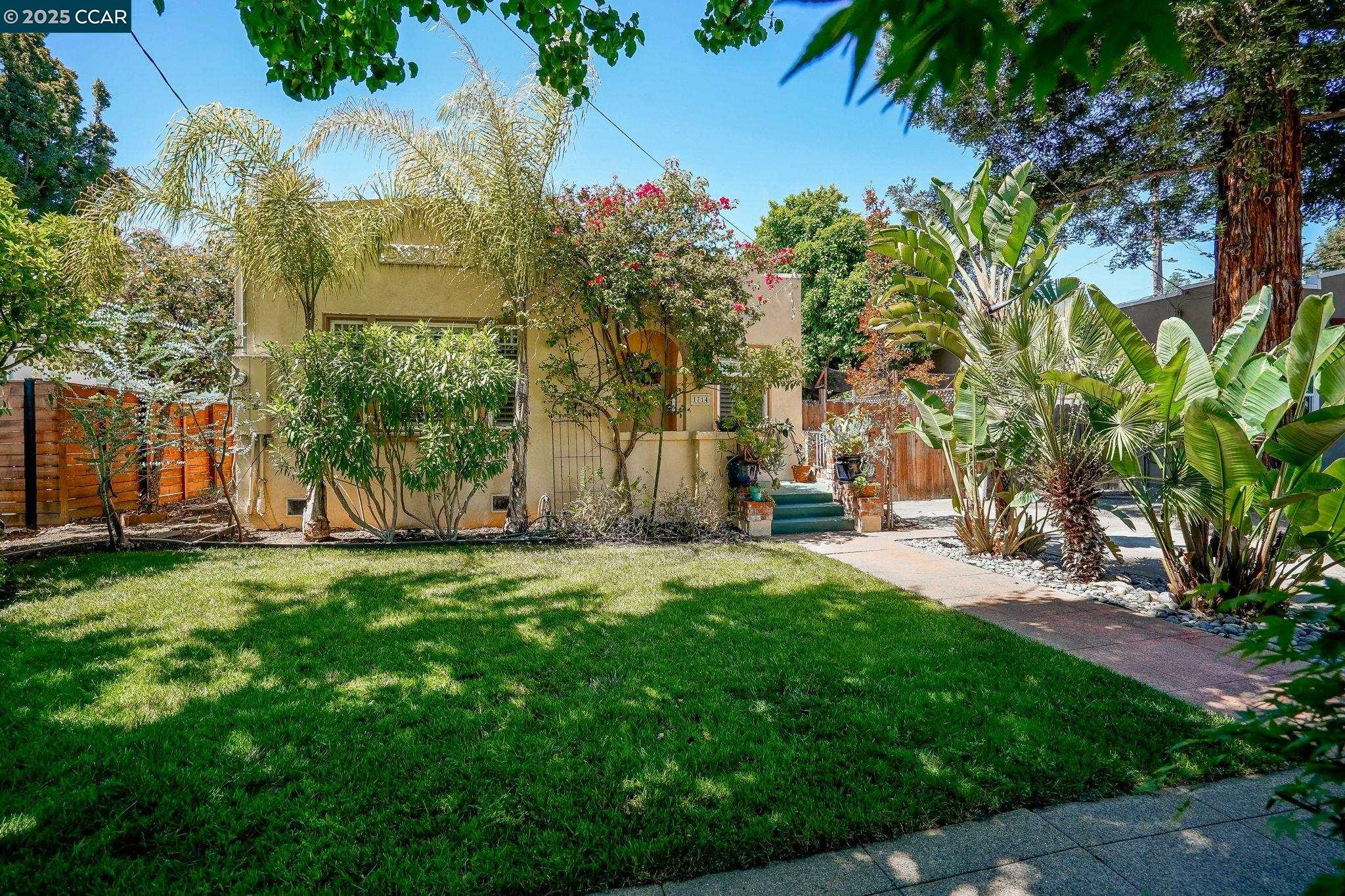 1714 Alhambra Ave