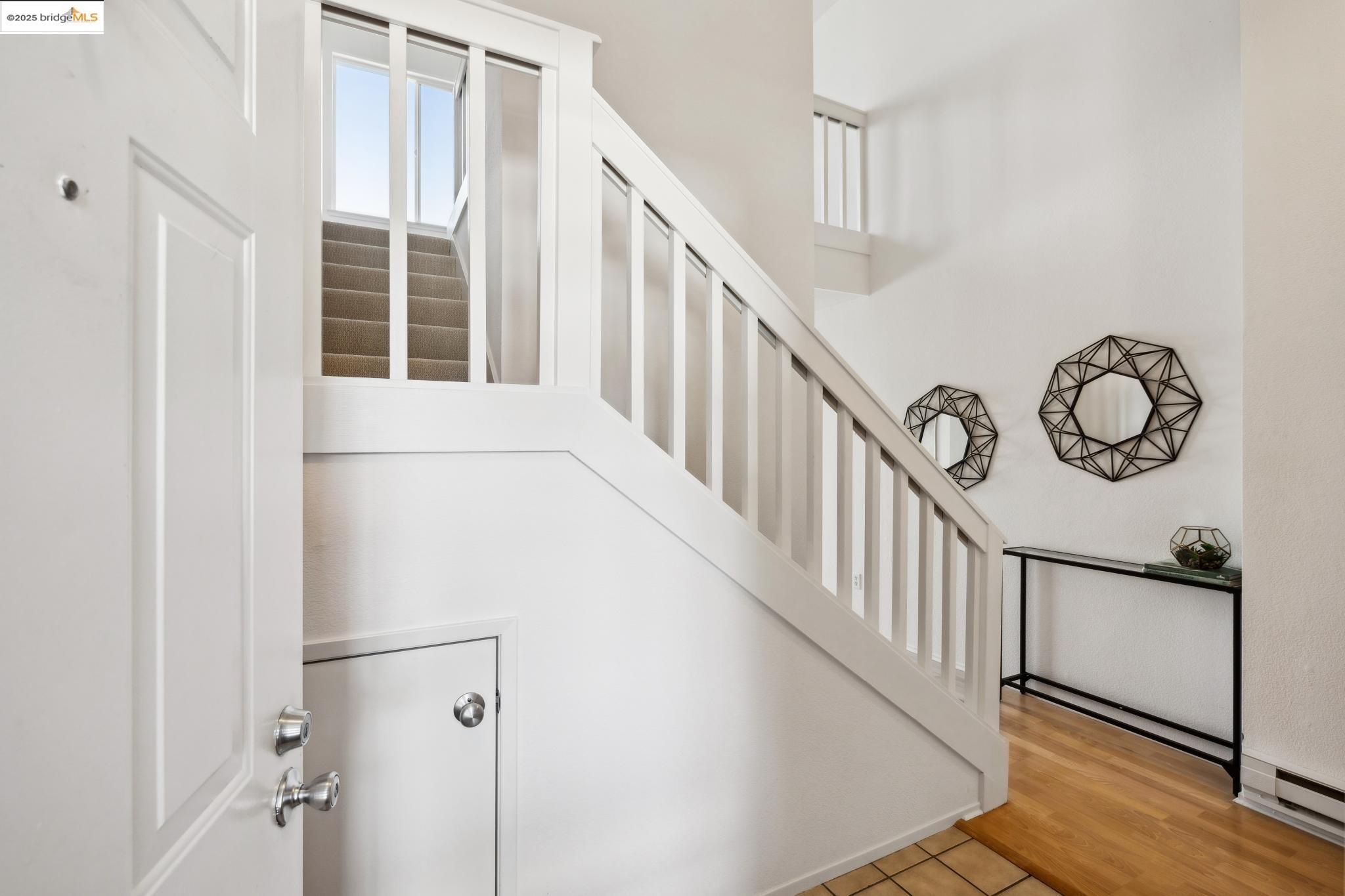 190 Bayside Ct