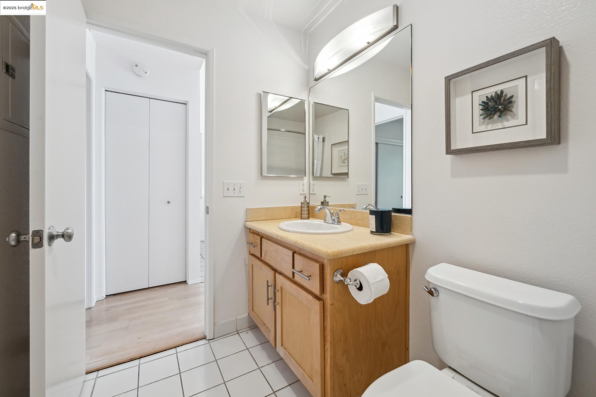 190 Bayside Ct