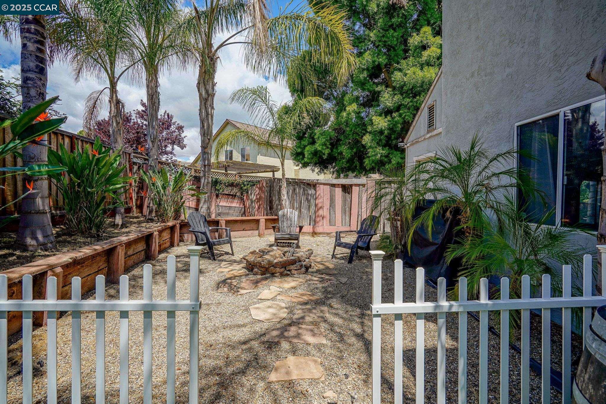 1905 Concannon Dr