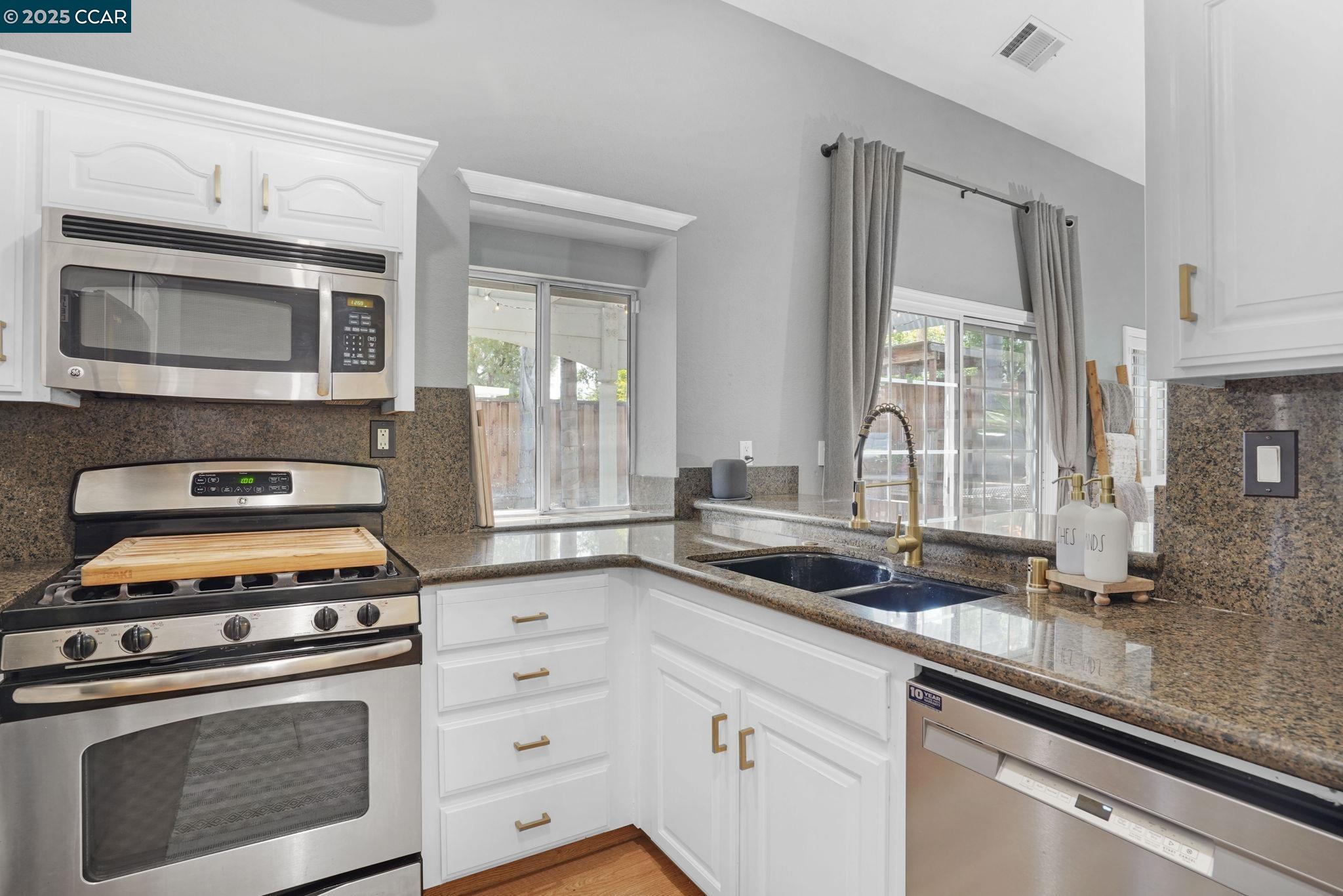 1905 Concannon Dr