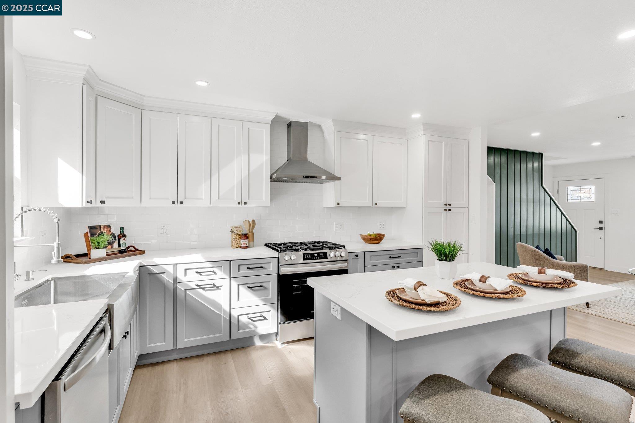 1361 Cape Cod Way