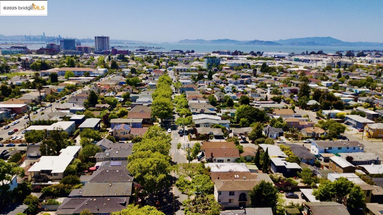 1412 Alcatraz Ave