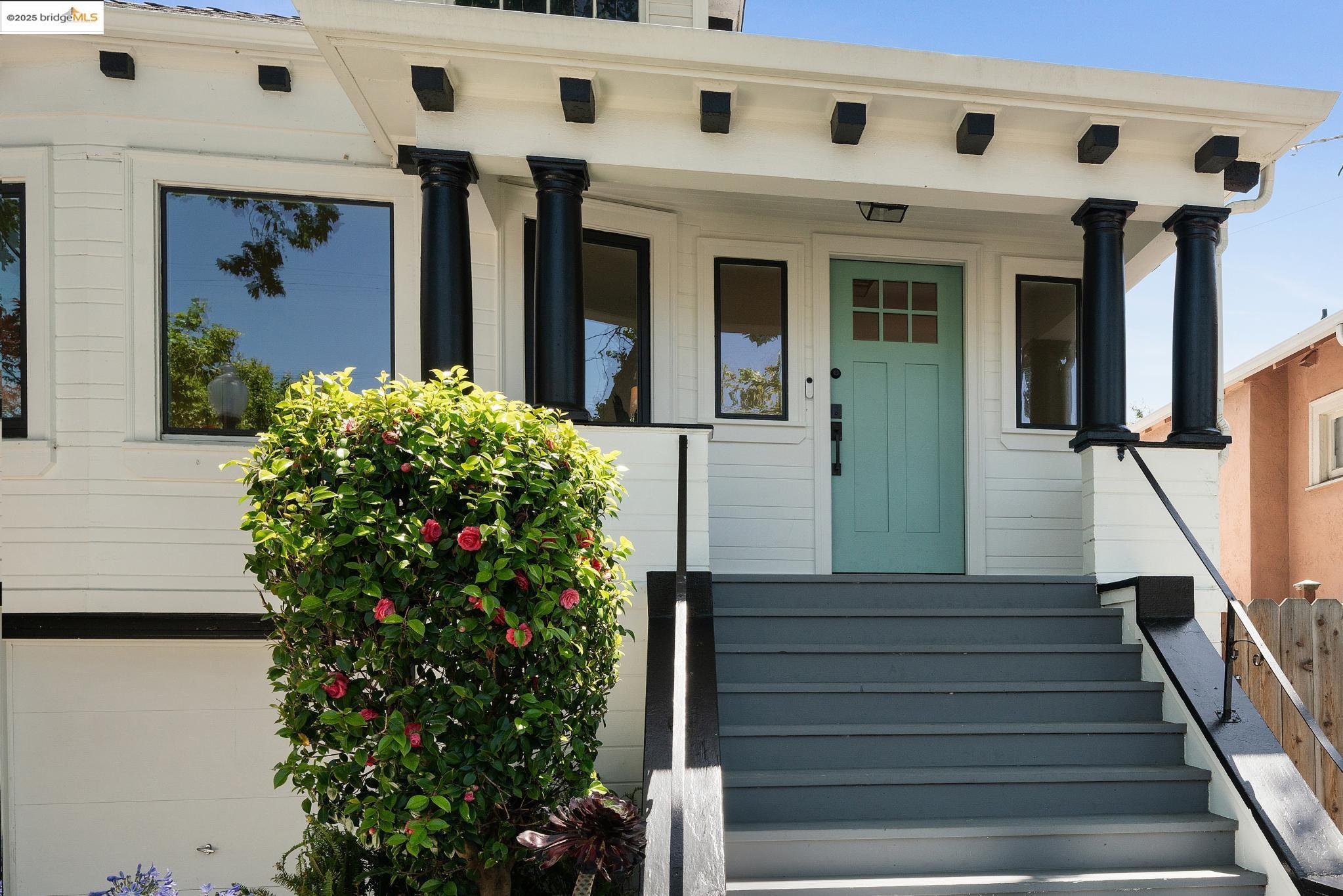 1412 Alcatraz Ave