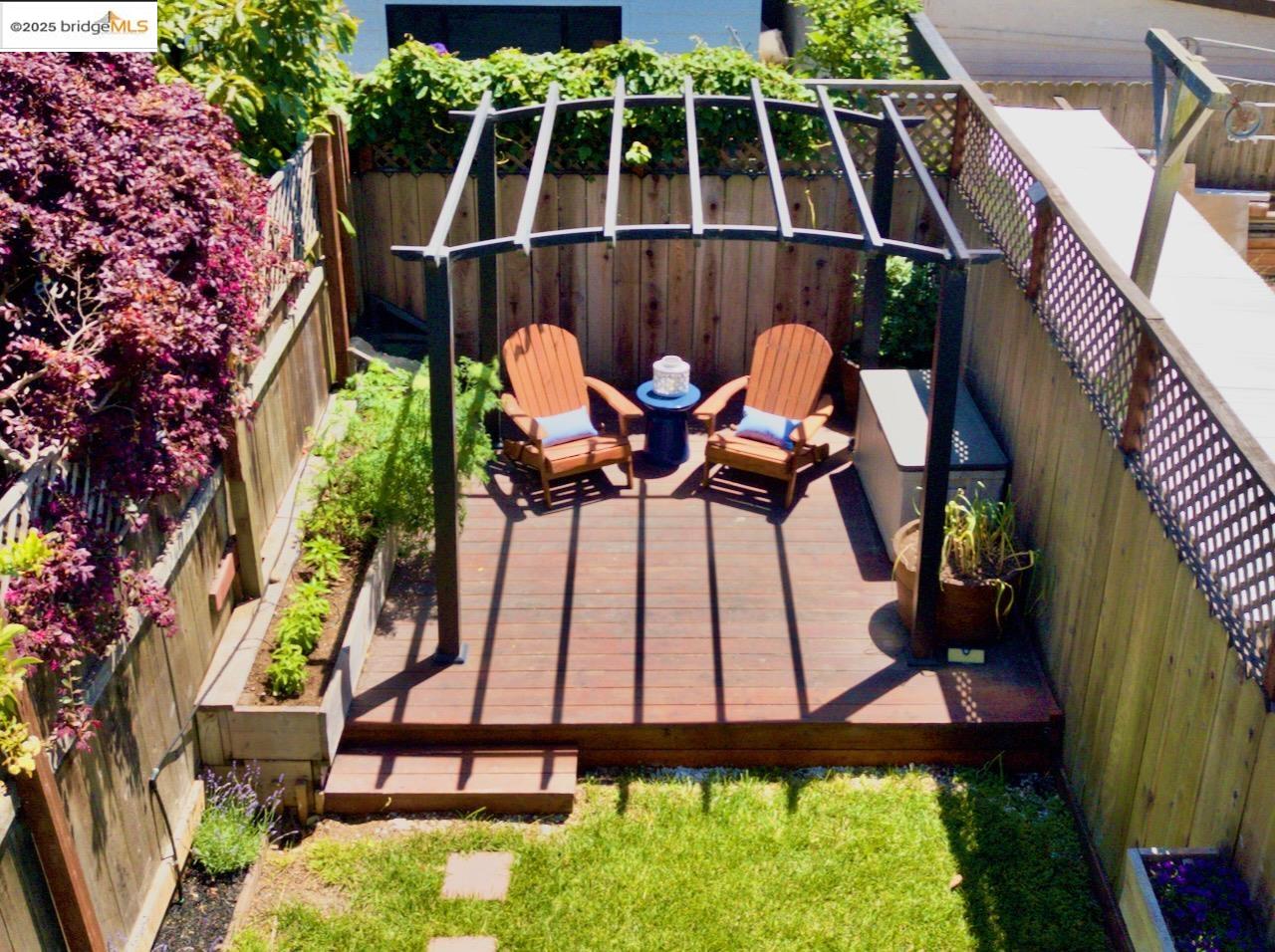 1412 Alcatraz Ave