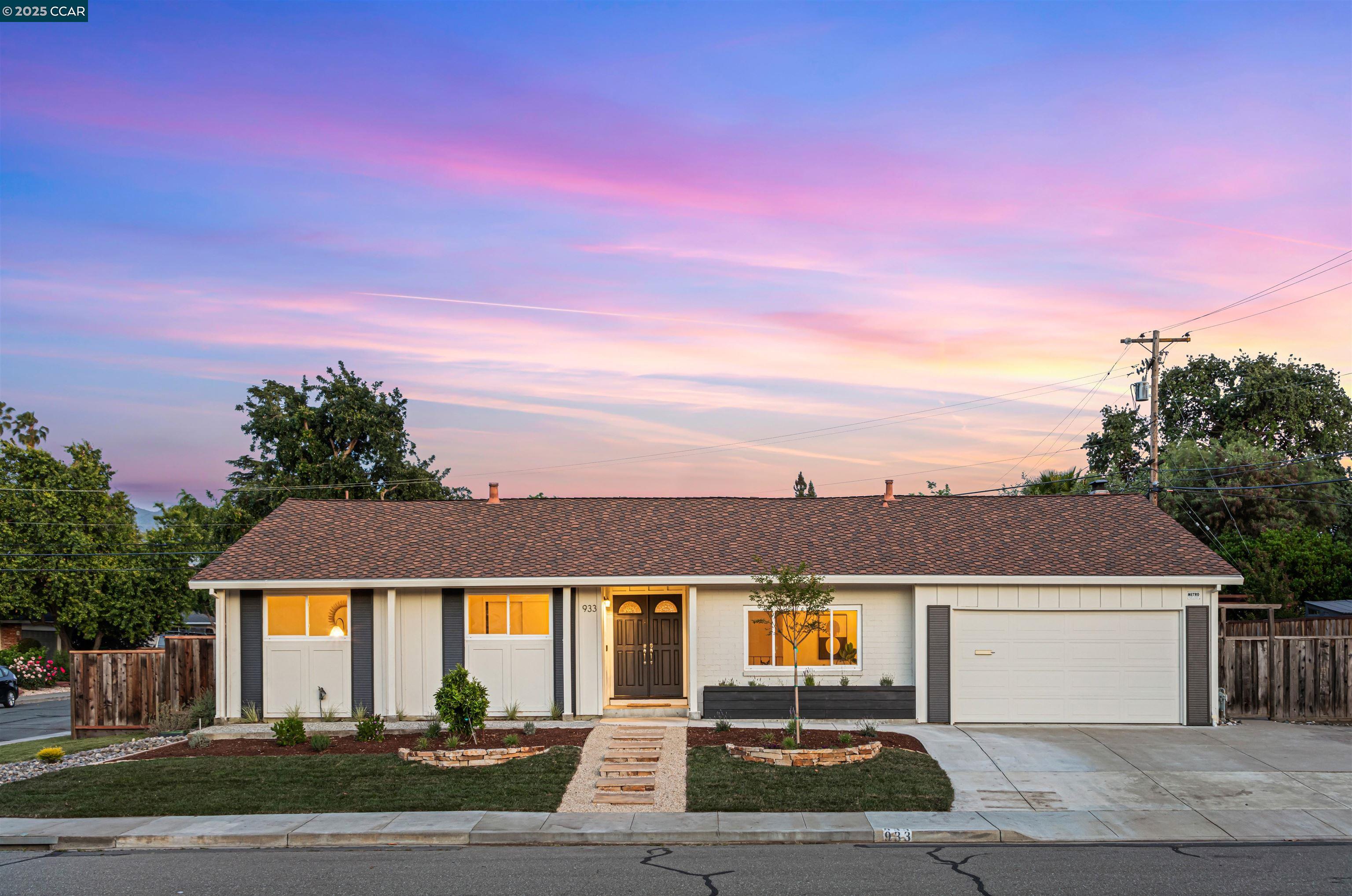 933 Savannah Cir