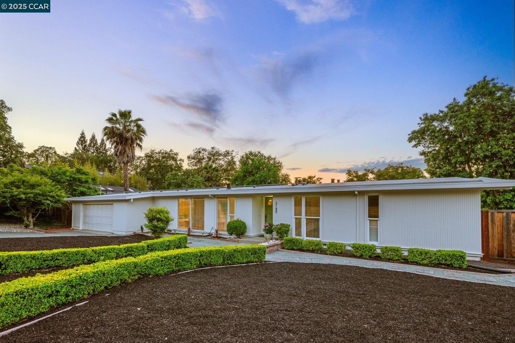 3185 Lucas Circle