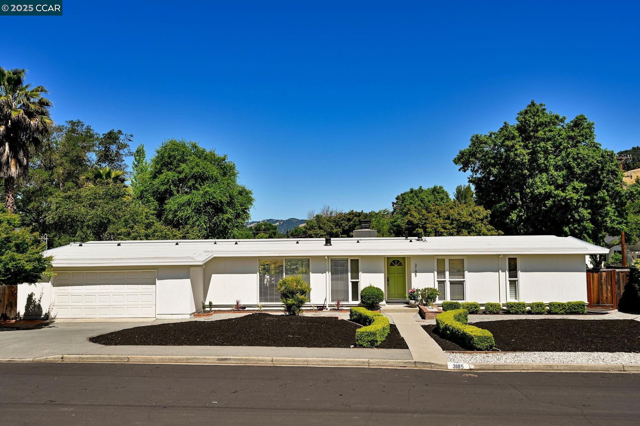 3185 Lucas Circle