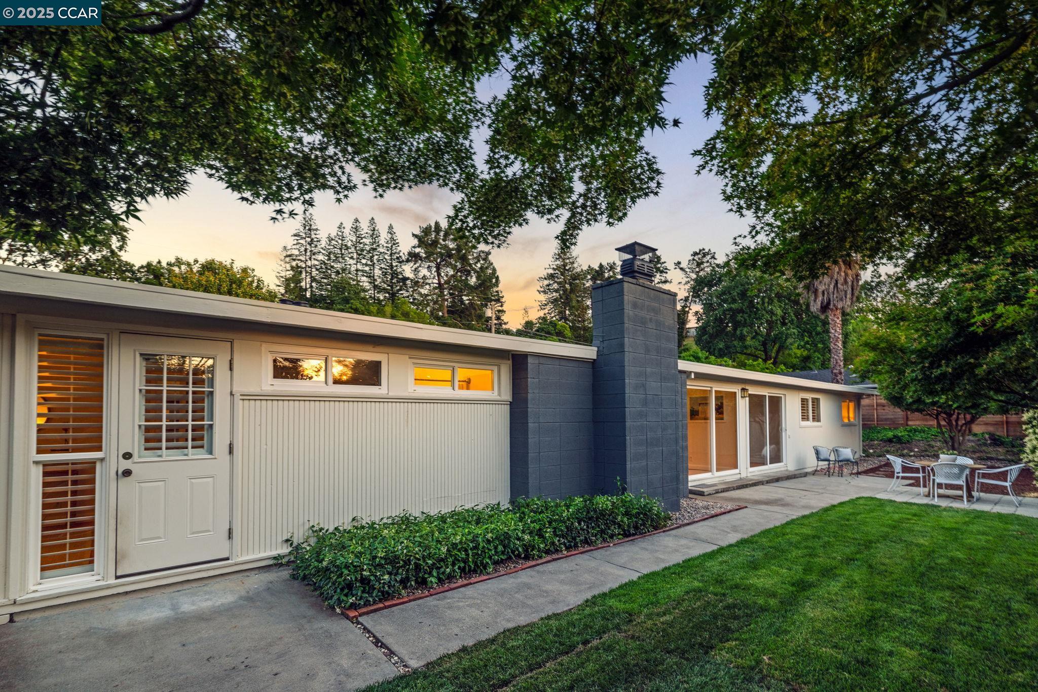 3185 Lucas Circle
