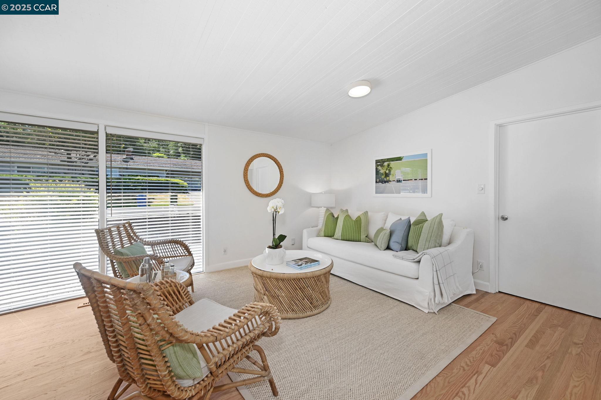 3185 Lucas Circle