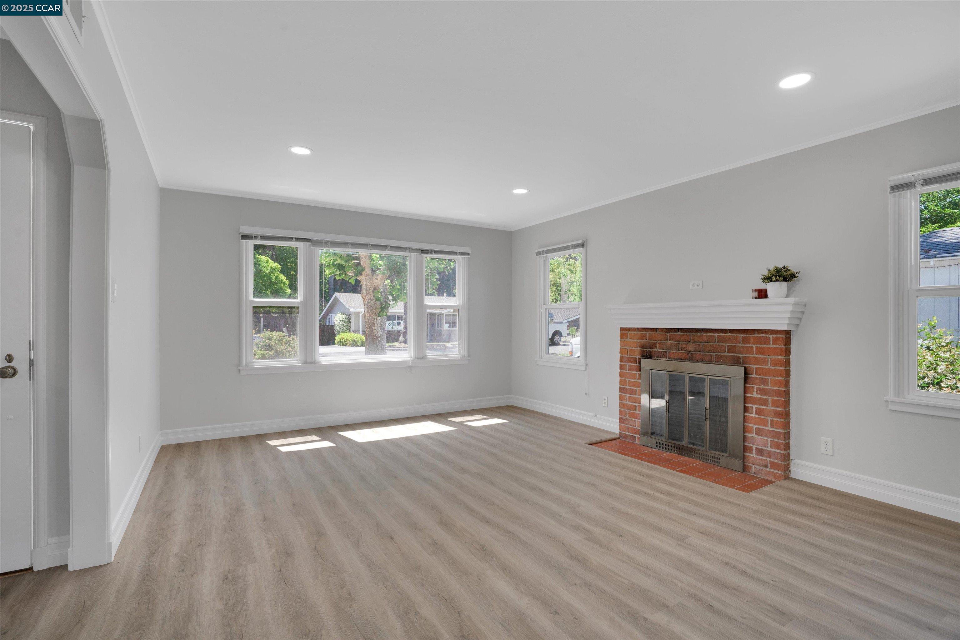 3468 Monroe Ave