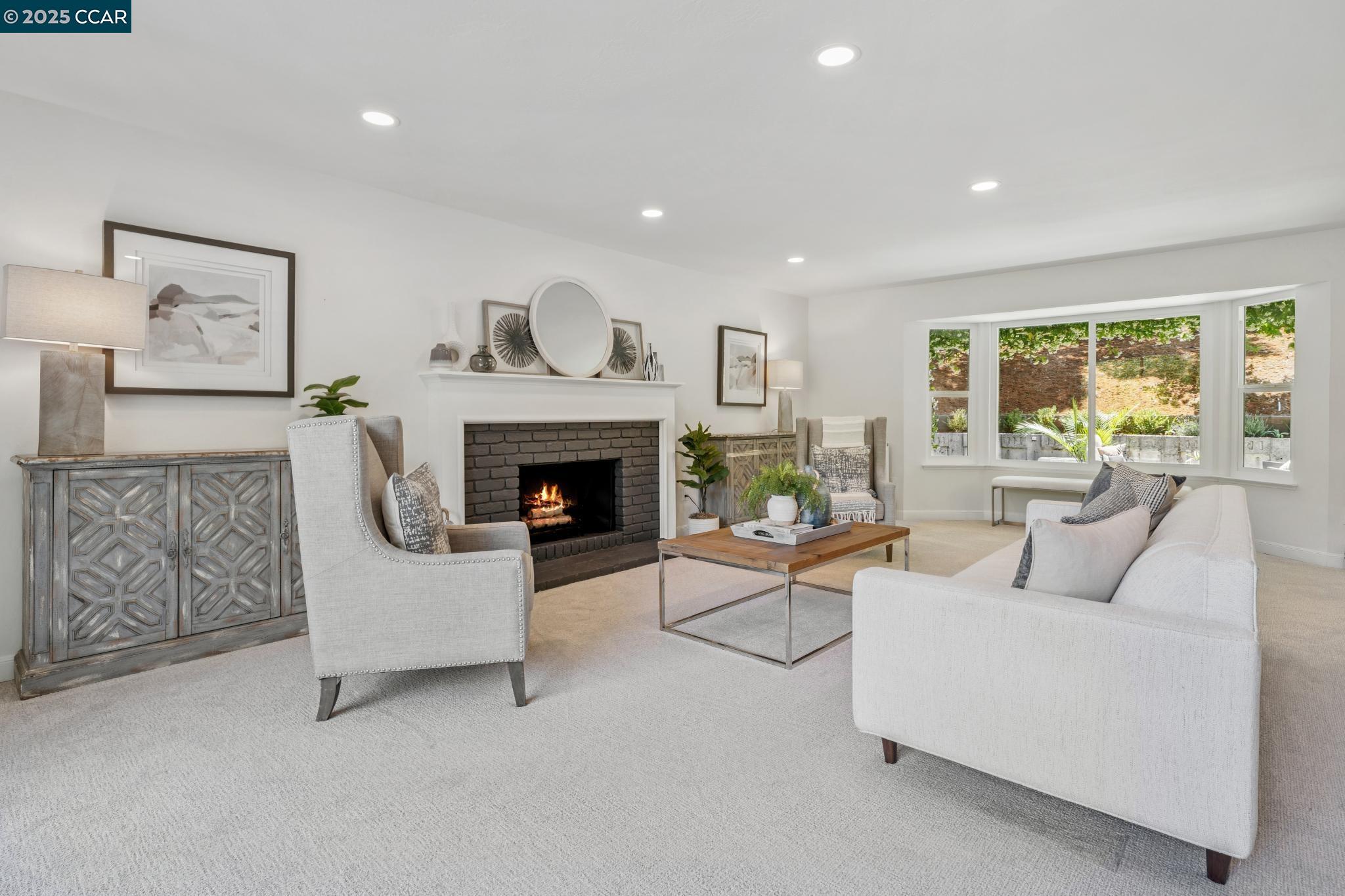 6 Greenwood Ct