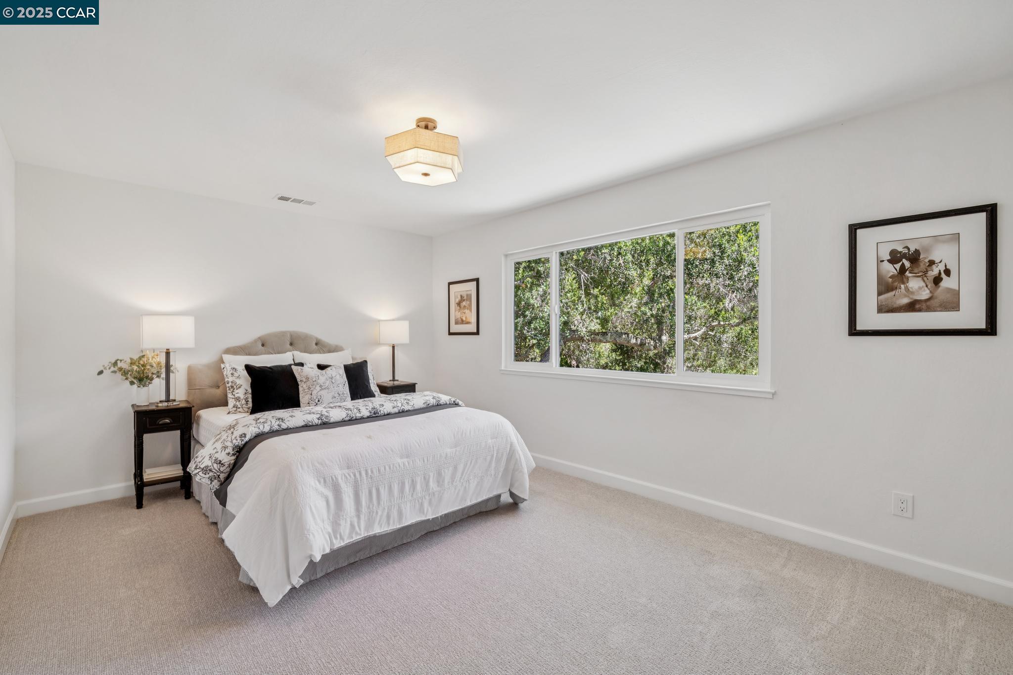 6 Greenwood Ct