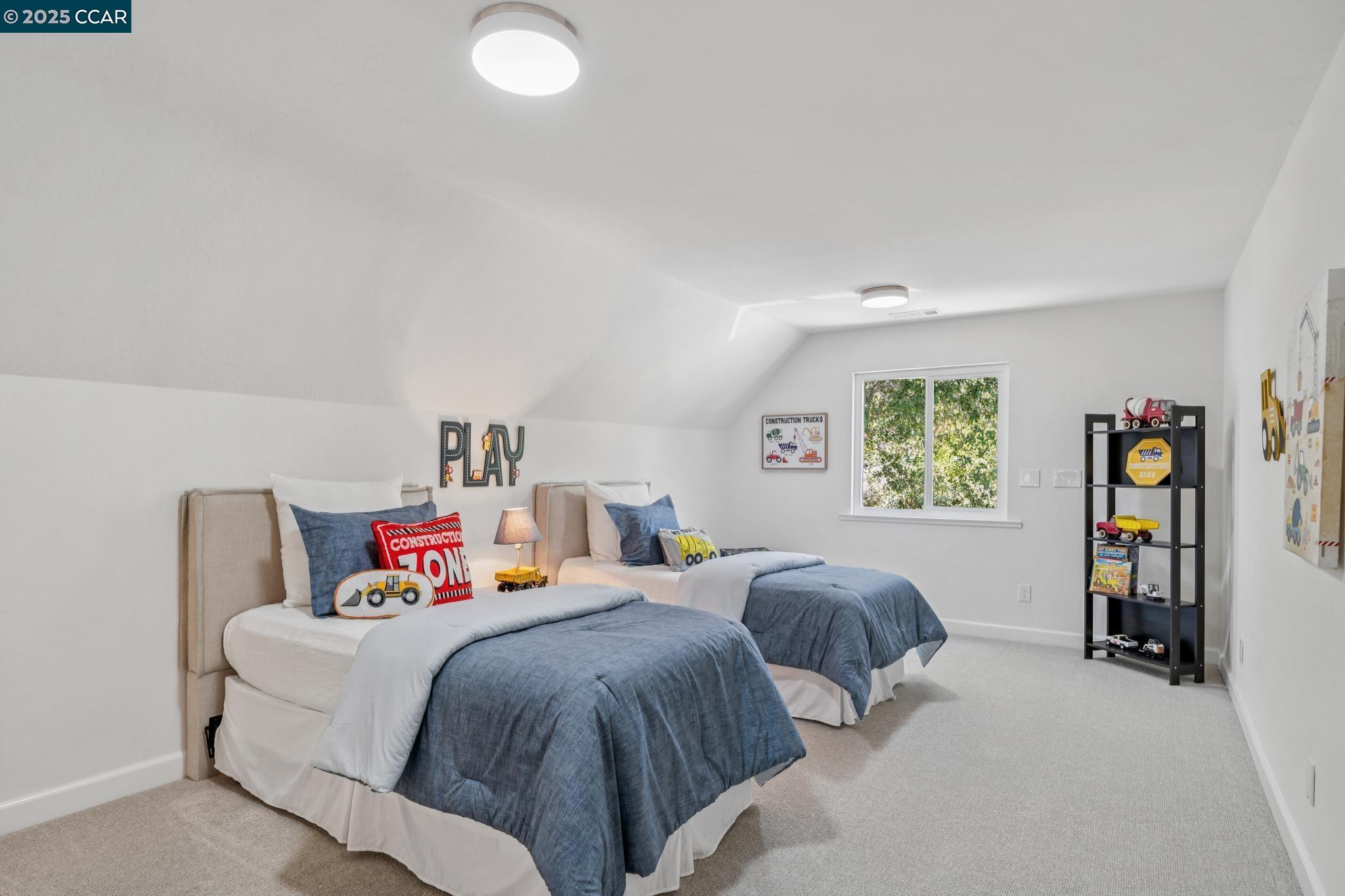 6 Greenwood Ct
