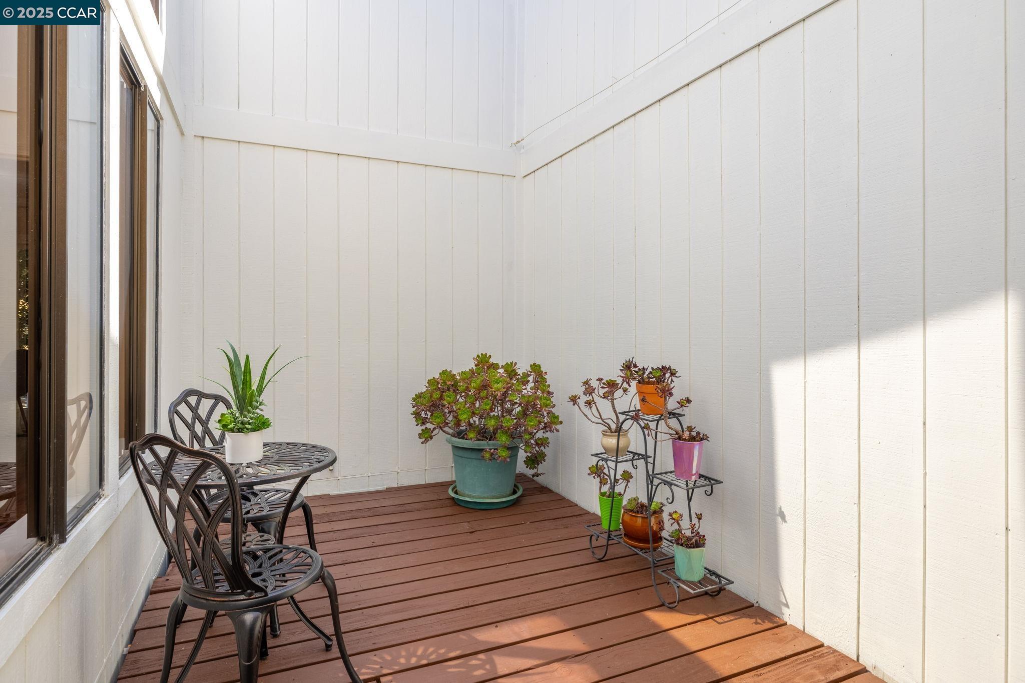 3165 Hambletonian Lane
