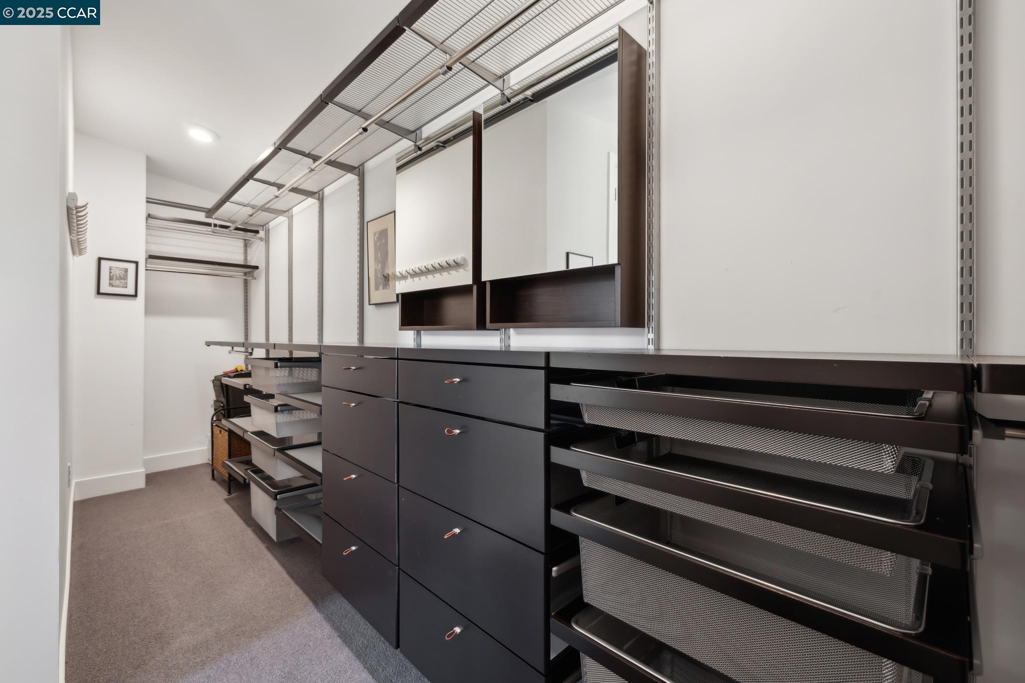 962 Mountain View Dr