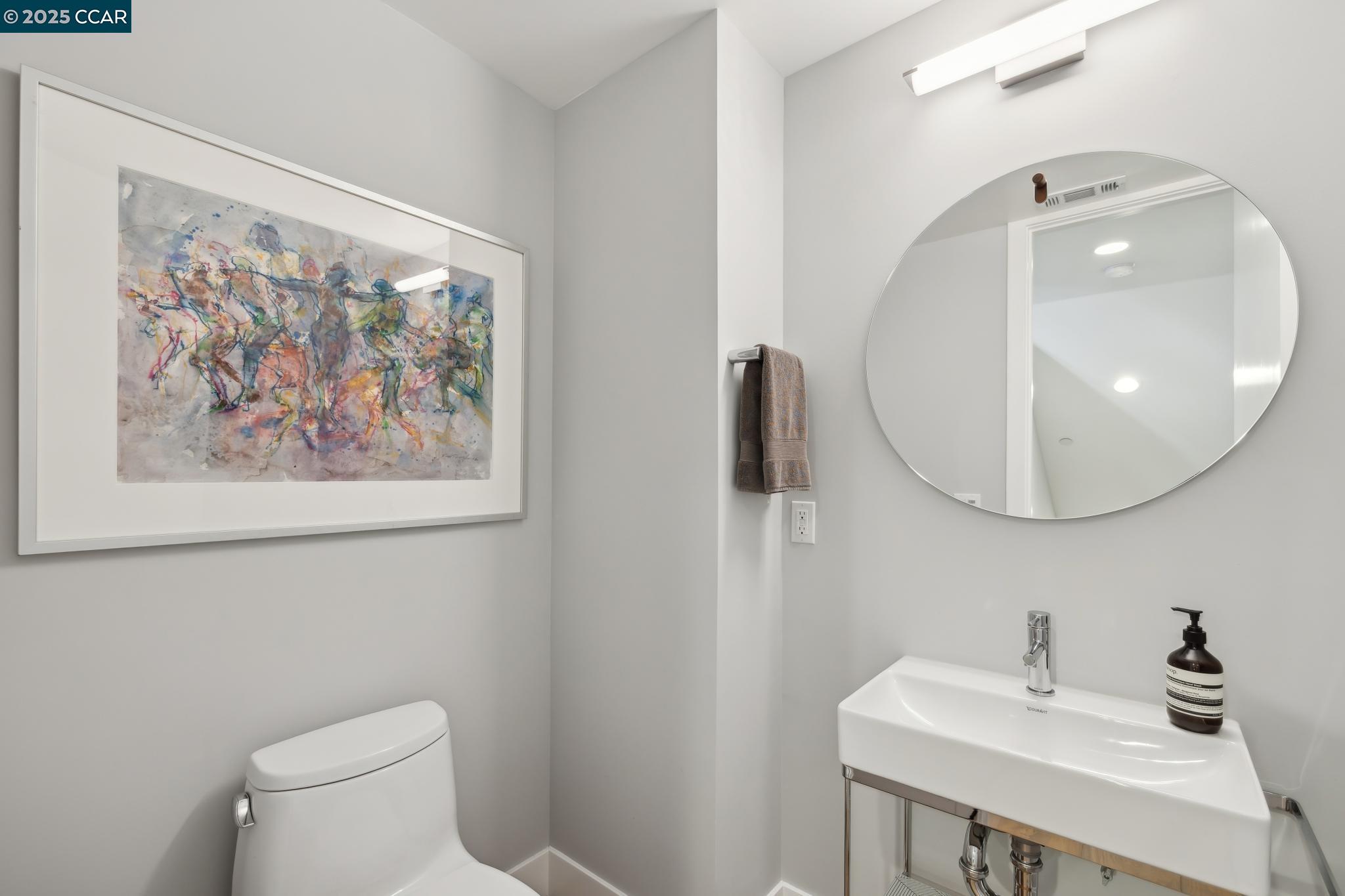 962 Mountain View Dr