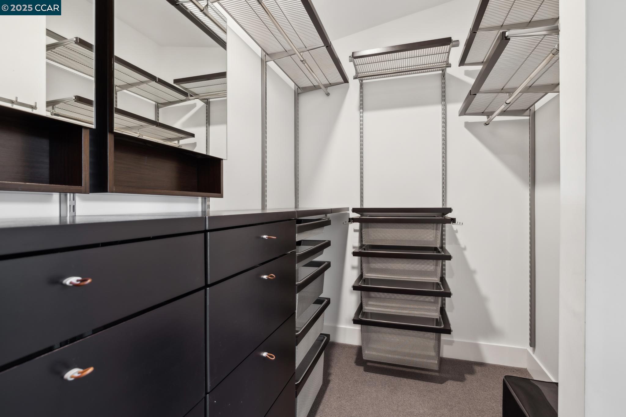 962 Mountain View Dr