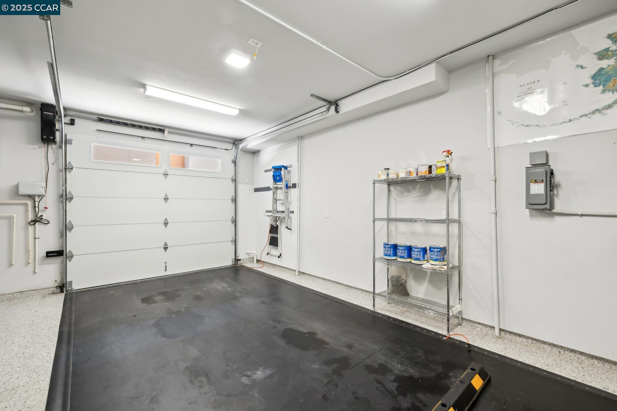 962 Mountain View Dr