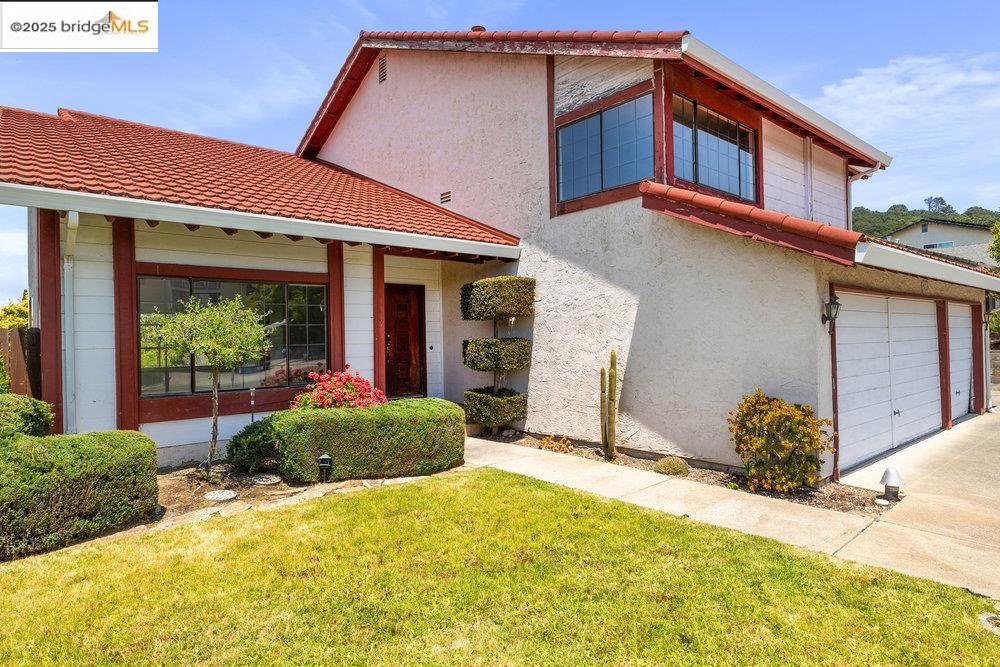 3649 Black Feather Dr