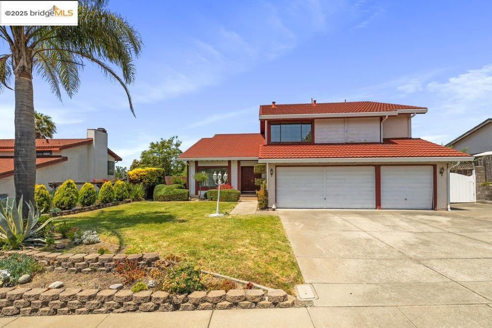 3649 Black Feather Dr