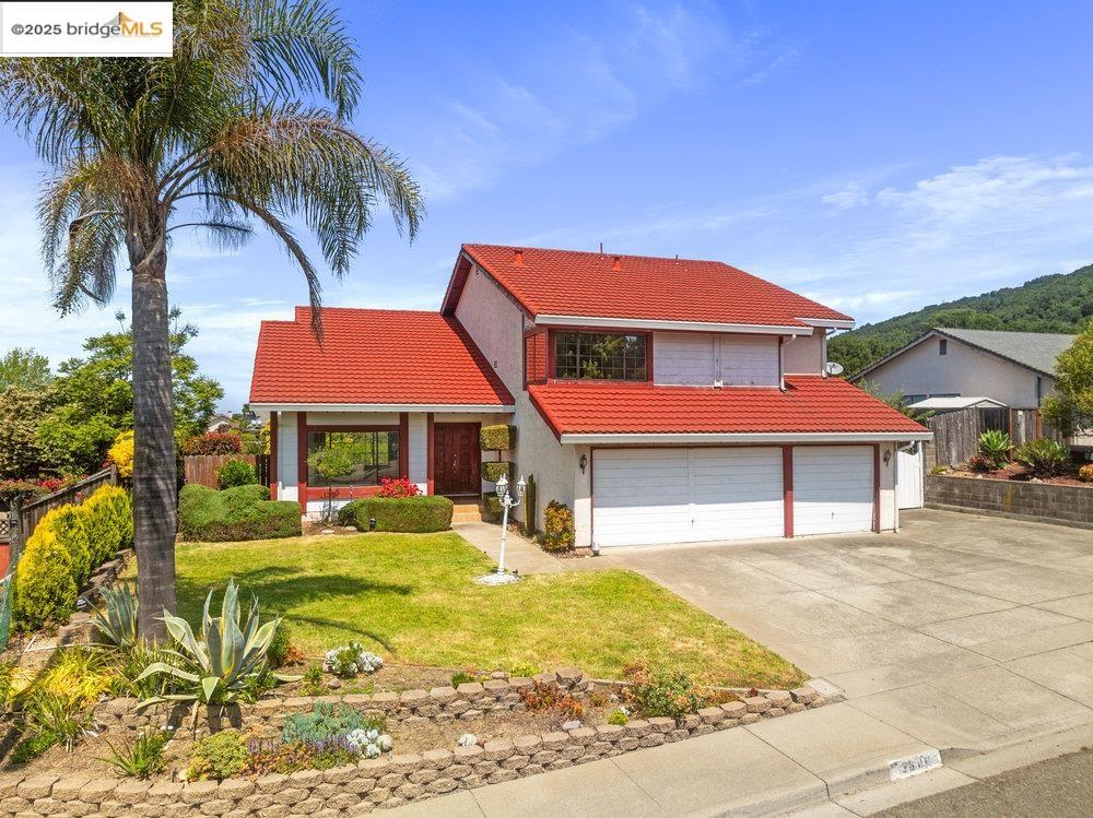 3649 Black Feather Dr