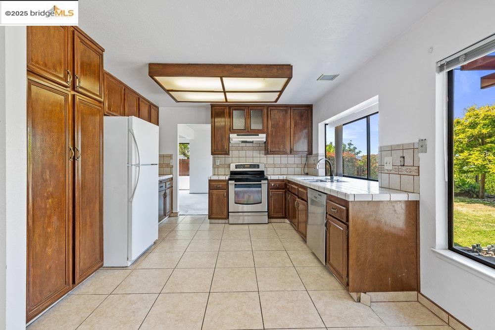 3649 Black Feather Dr