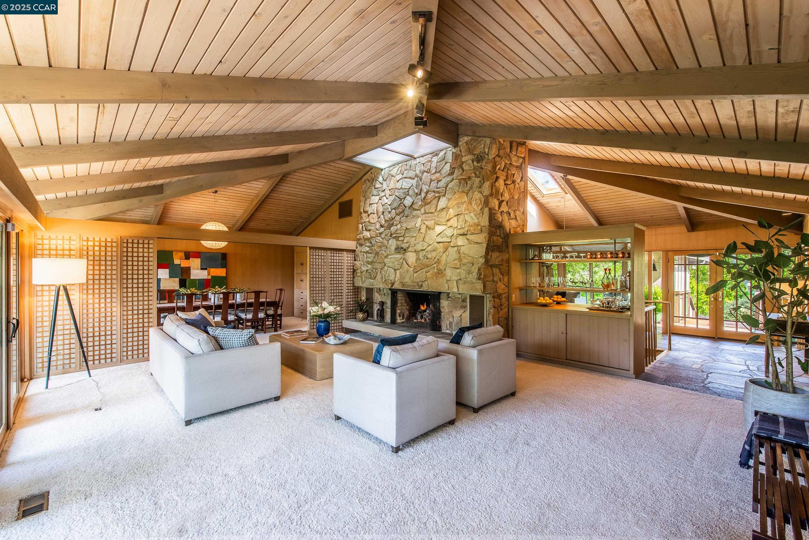 71 Silverwood Dr