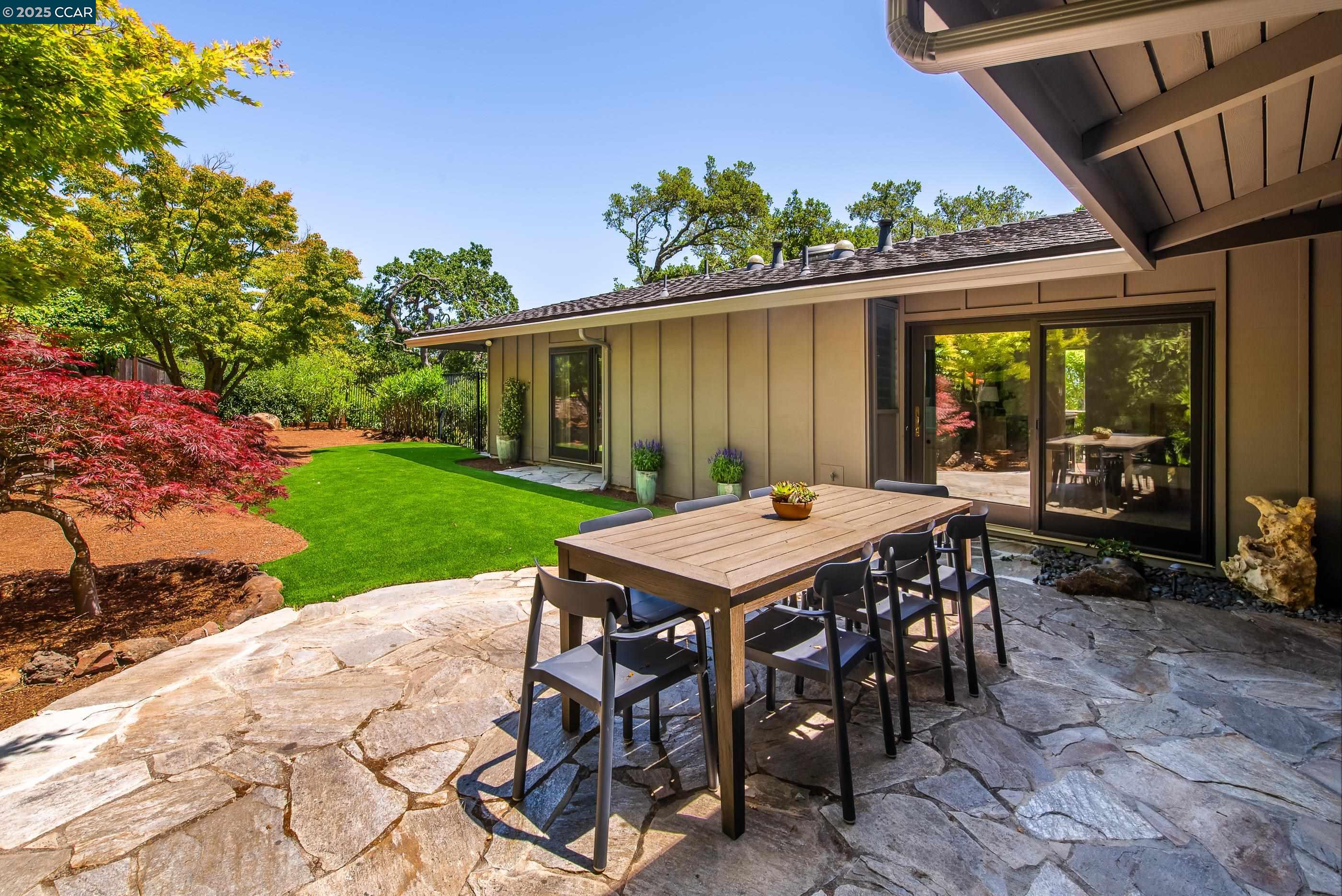 71 Silverwood Dr