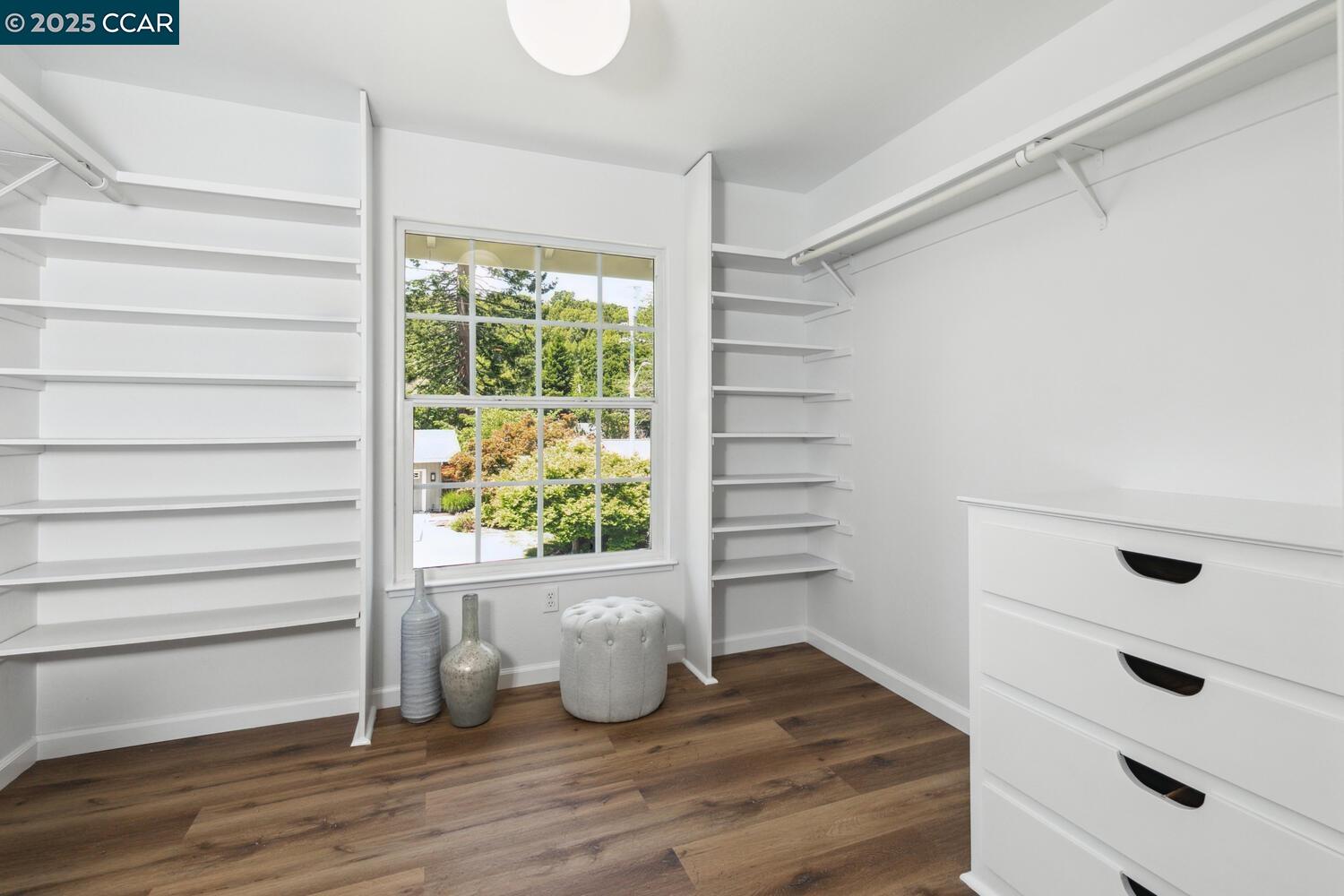 127 Brookfield Dr