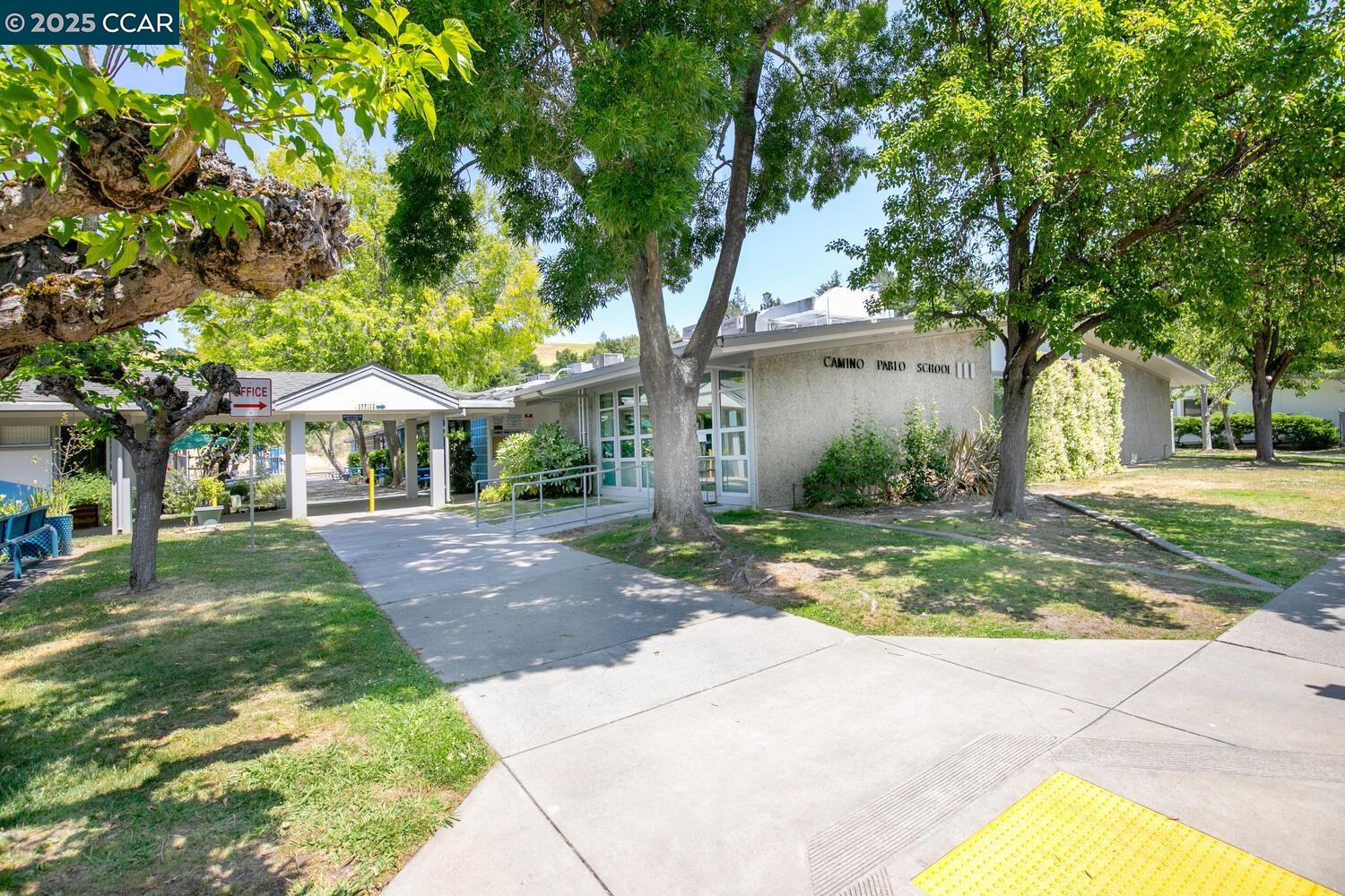 127 Brookfield Dr