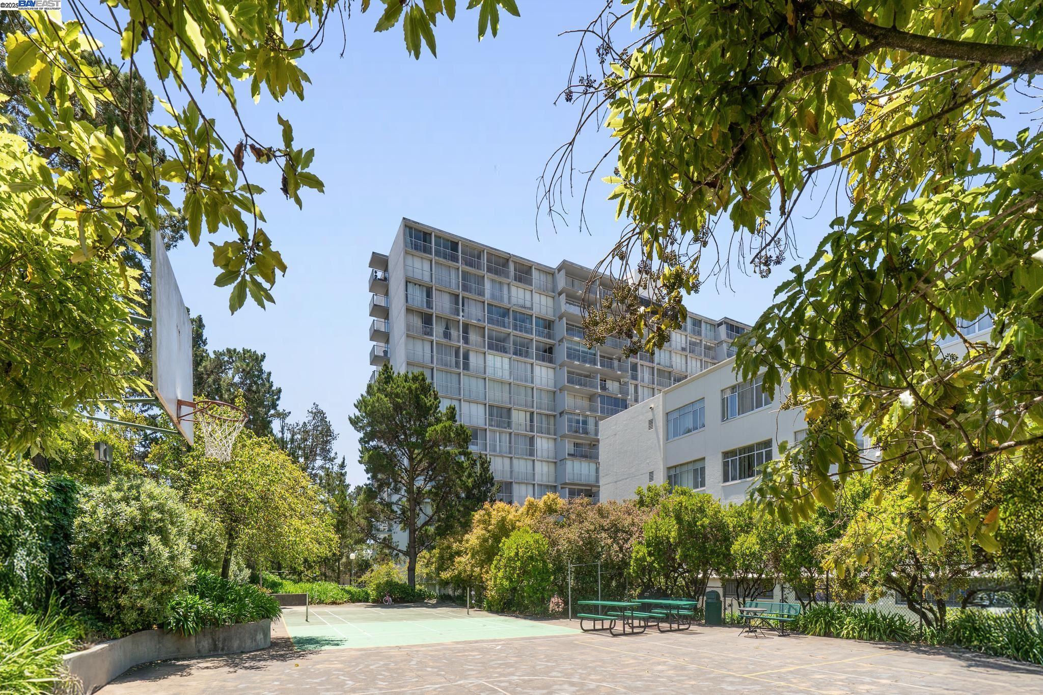 66 Cleary Ct # 603