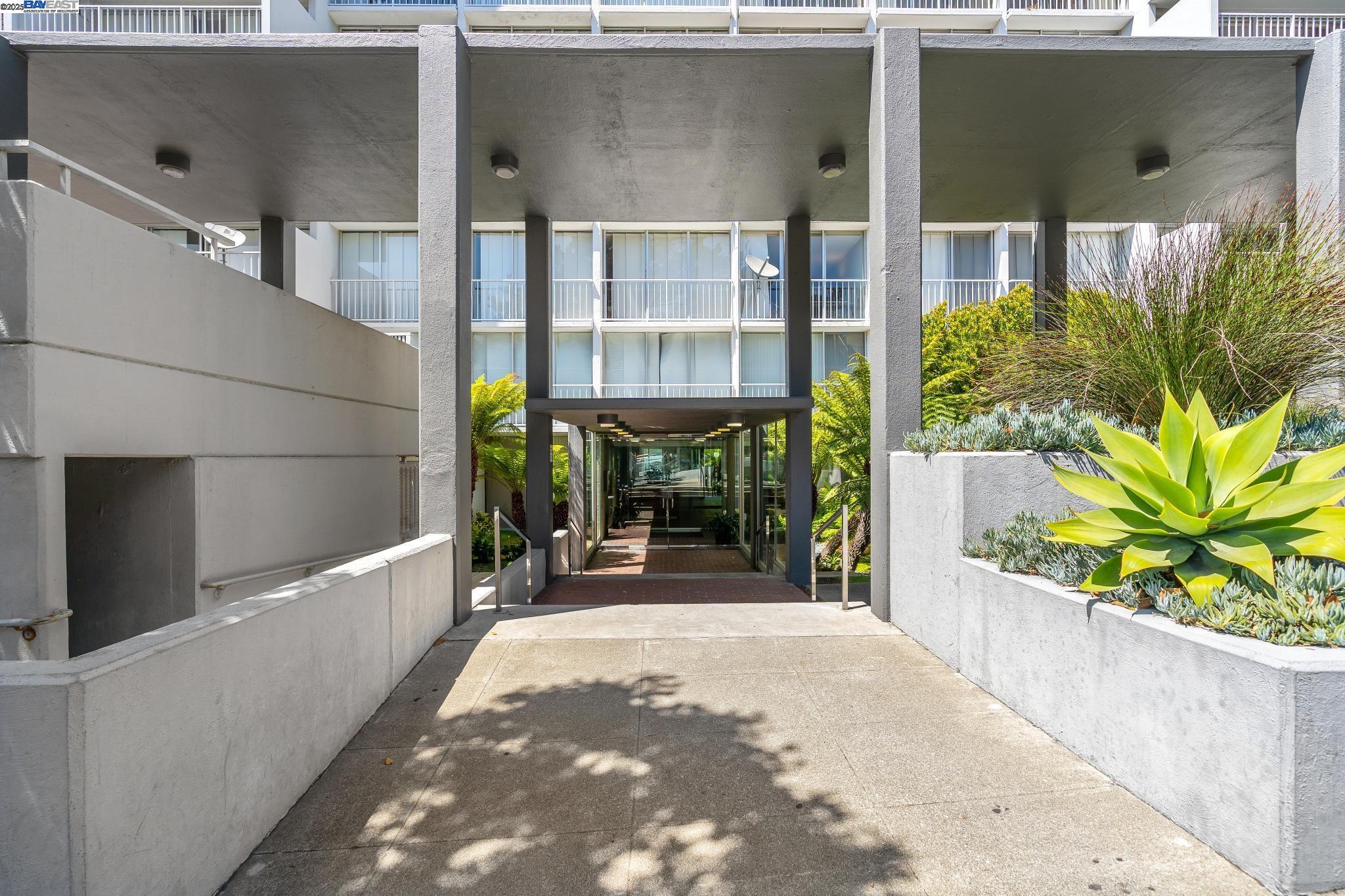 66 Cleary Ct # 603