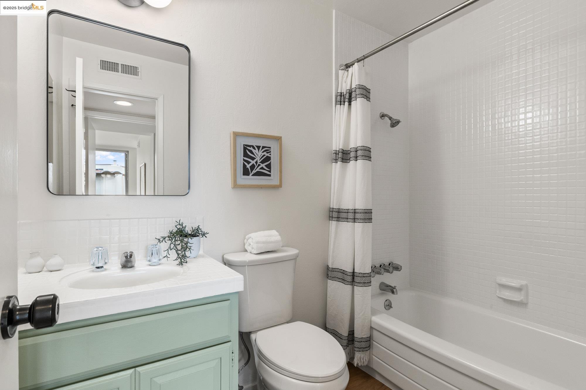 5343 Broadway Ter # 401